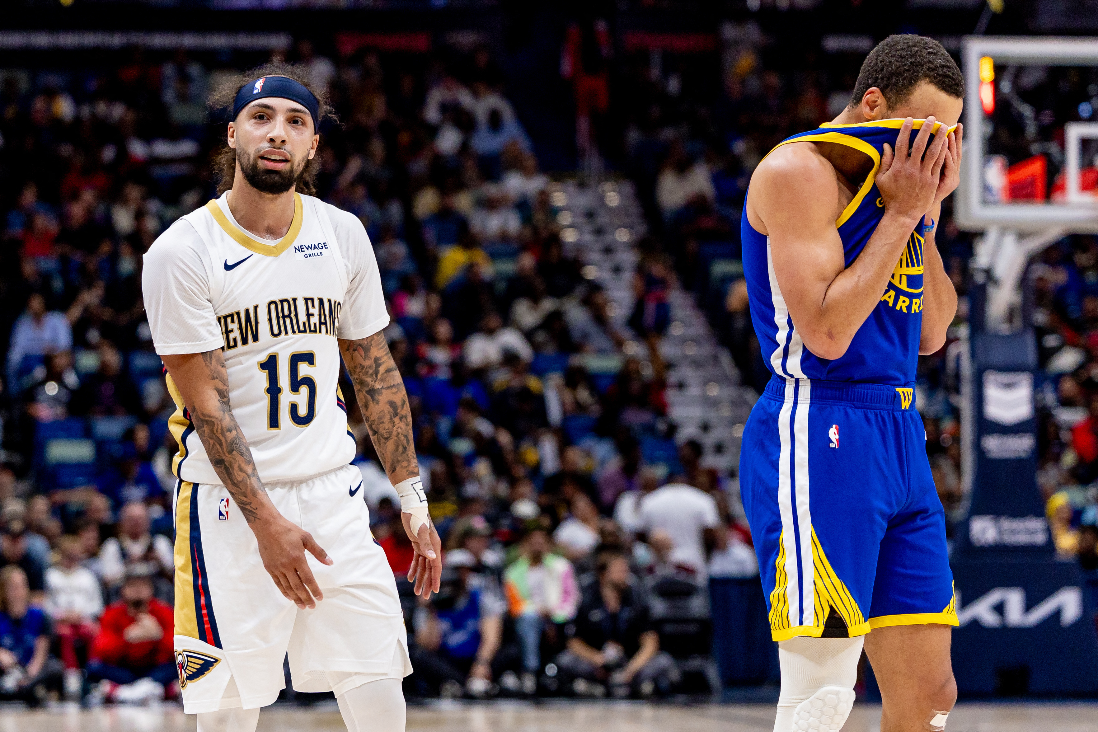 Stephen Curry returns to lead Warriors past Pelicans | Reuters