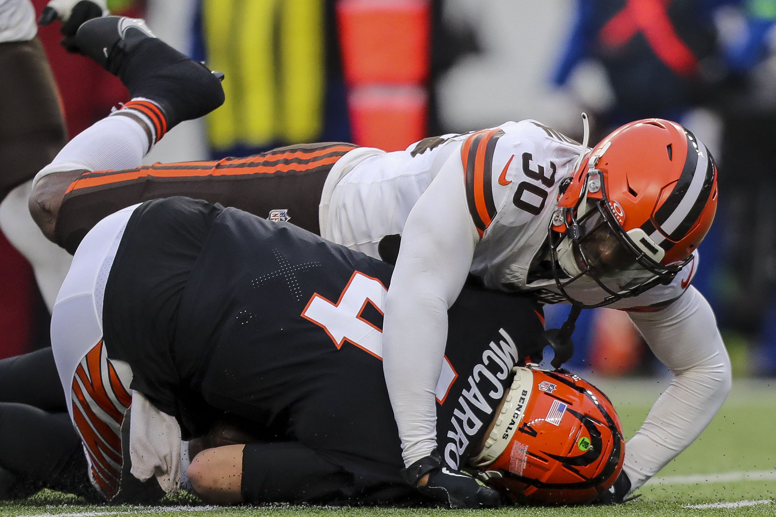 Bengals Roll Past Browns; Entire AFC North Finishes Above .500 | Reuters