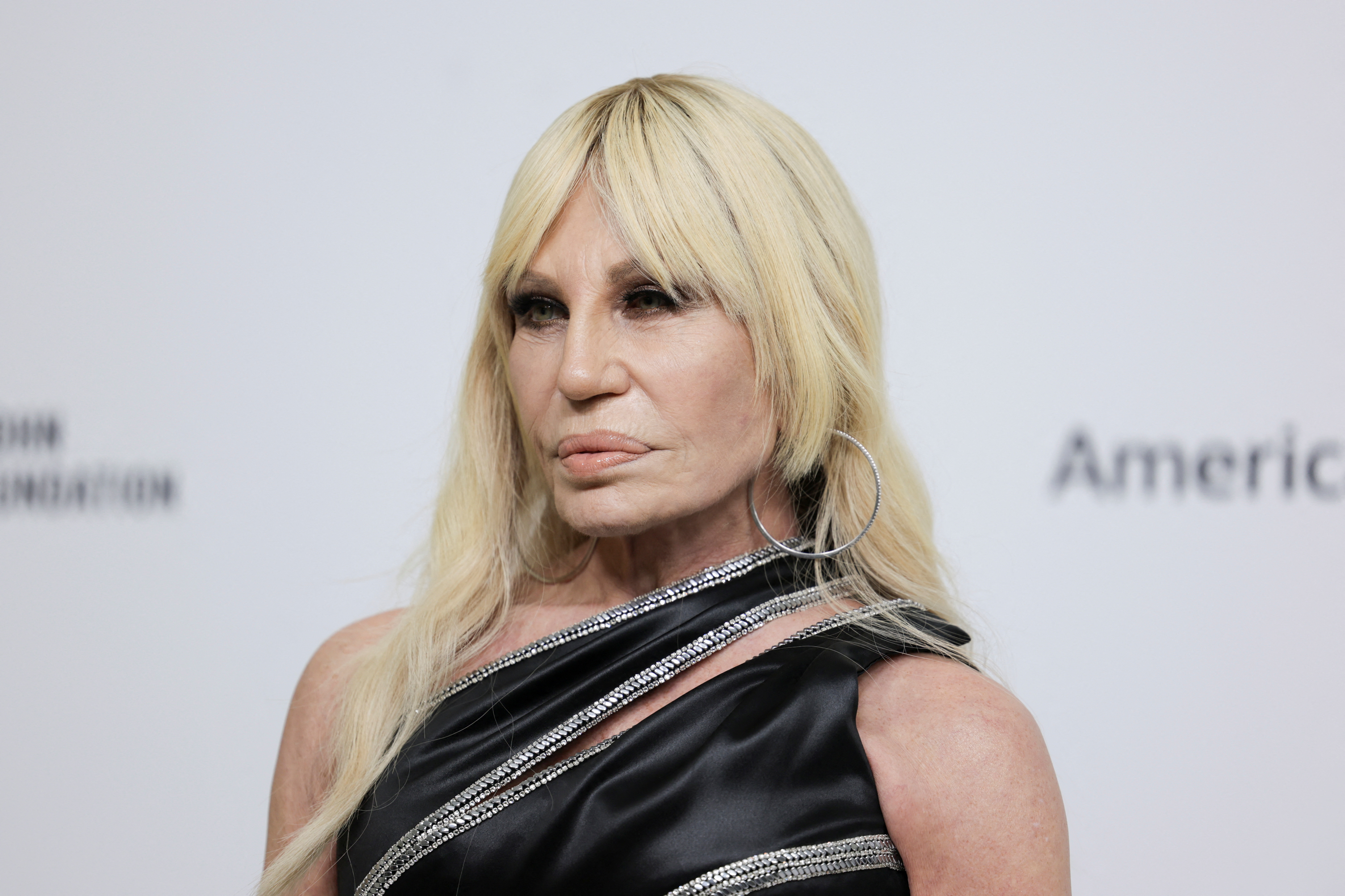 Donatella Versace's bold vision kept brand in the limelight after Gianni's  murder | Reuters