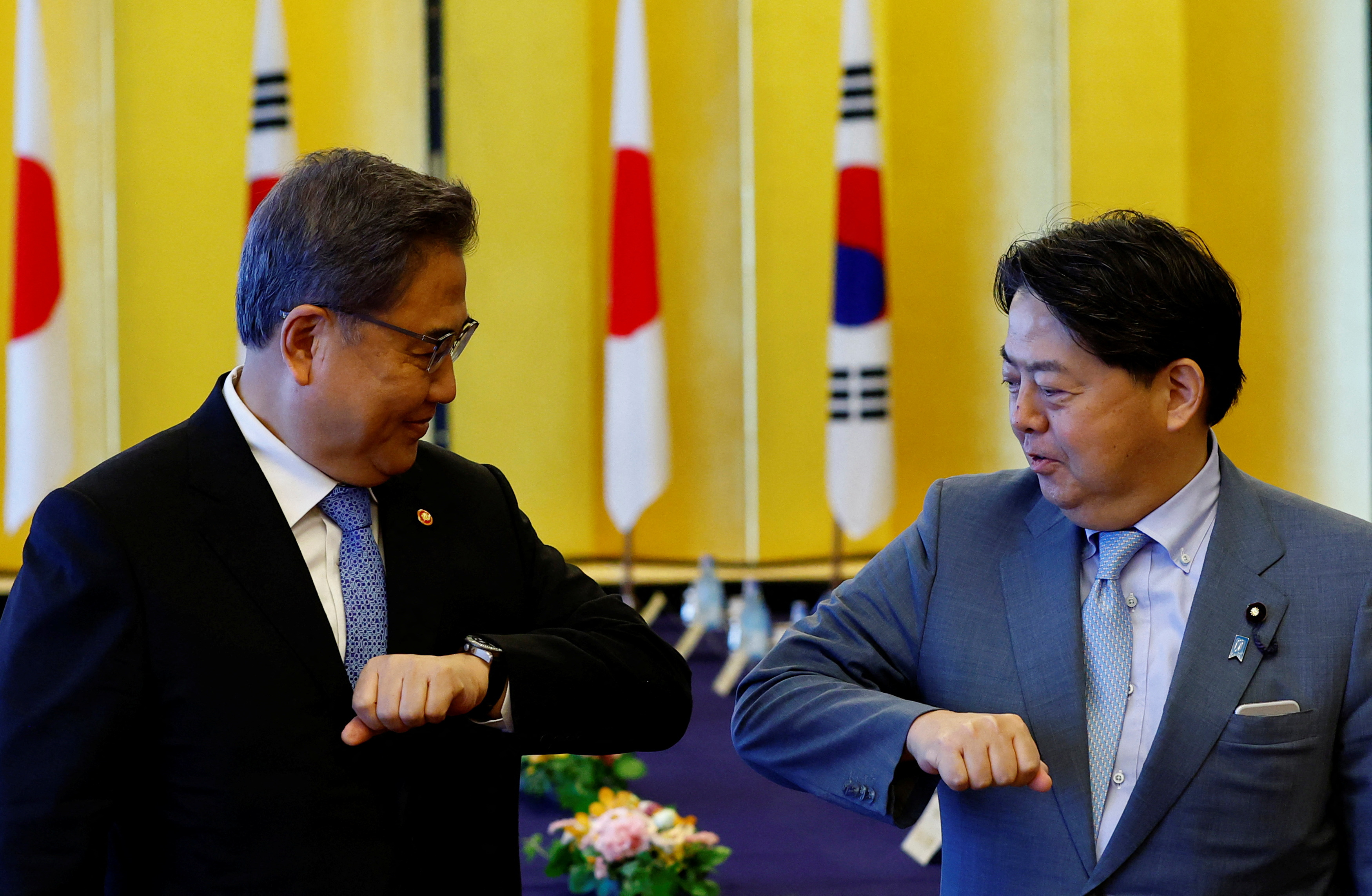 South Korean Foreign Minister Park Jin and Japanese counterpart Yoshimasa Hayashi meet in Tokyo