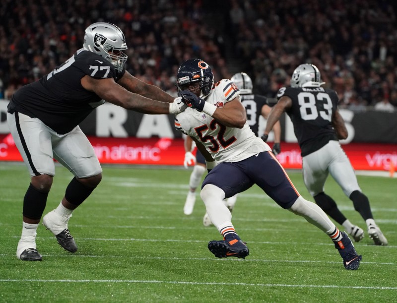 Patriots to acquire OT Trent Brown from Raiders | Reuters