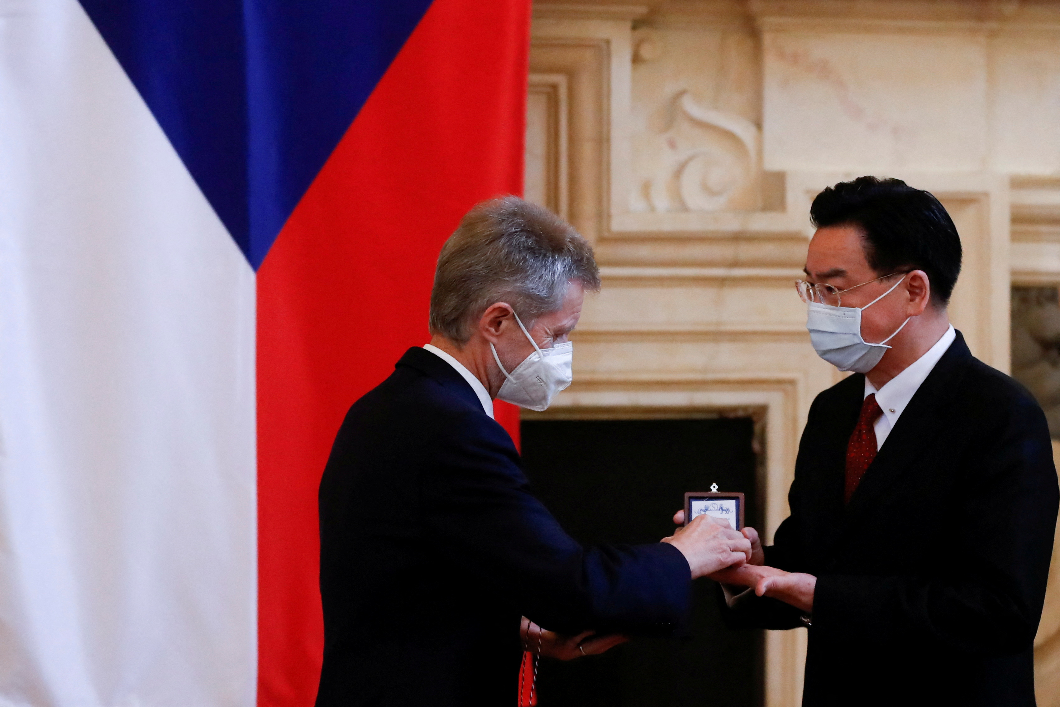Czech Senate Vystrcil welcomes Taiwan Foreign Minister Wu in Prague