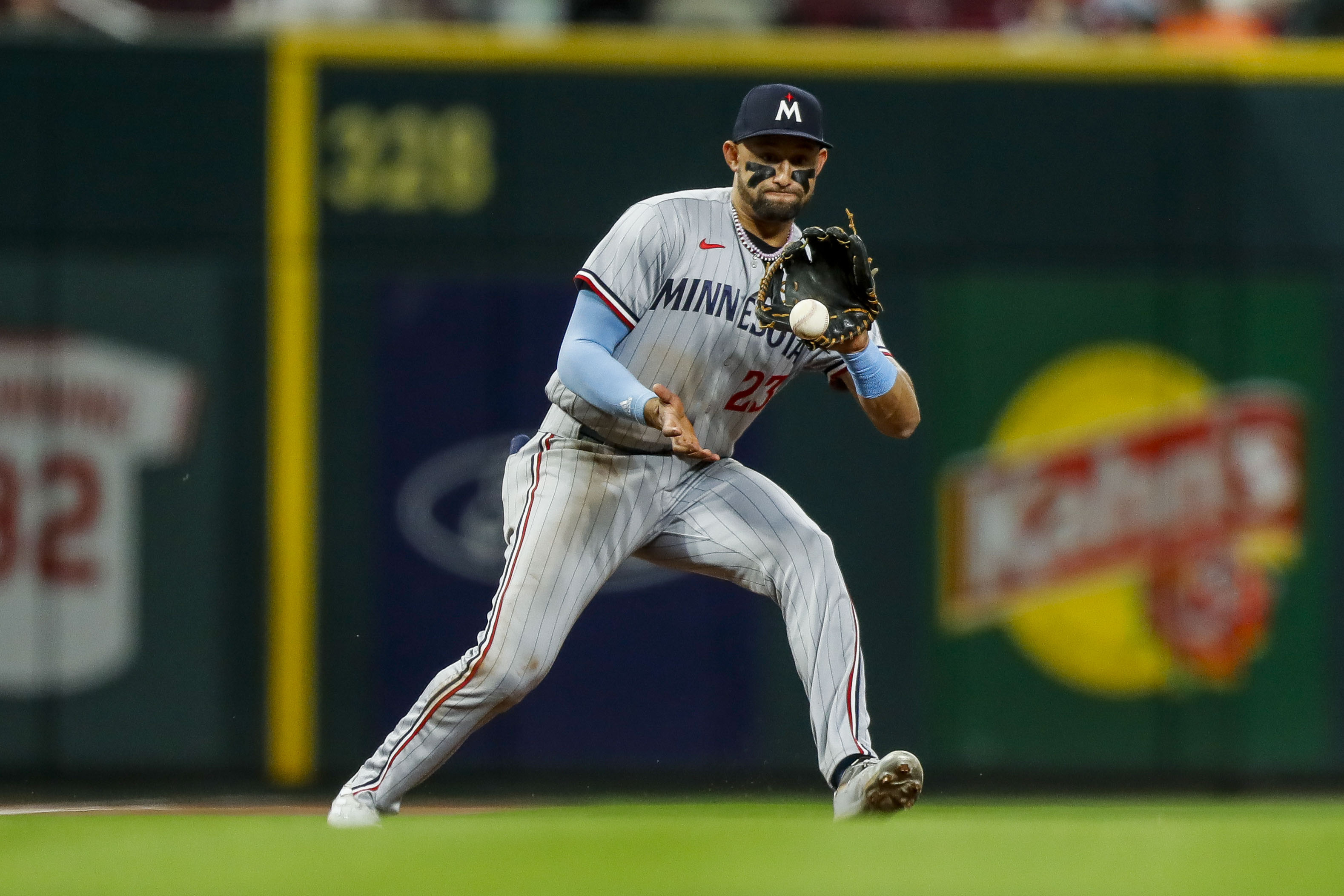 Reds get 7 strong innings from Connor Phillips, top Twins