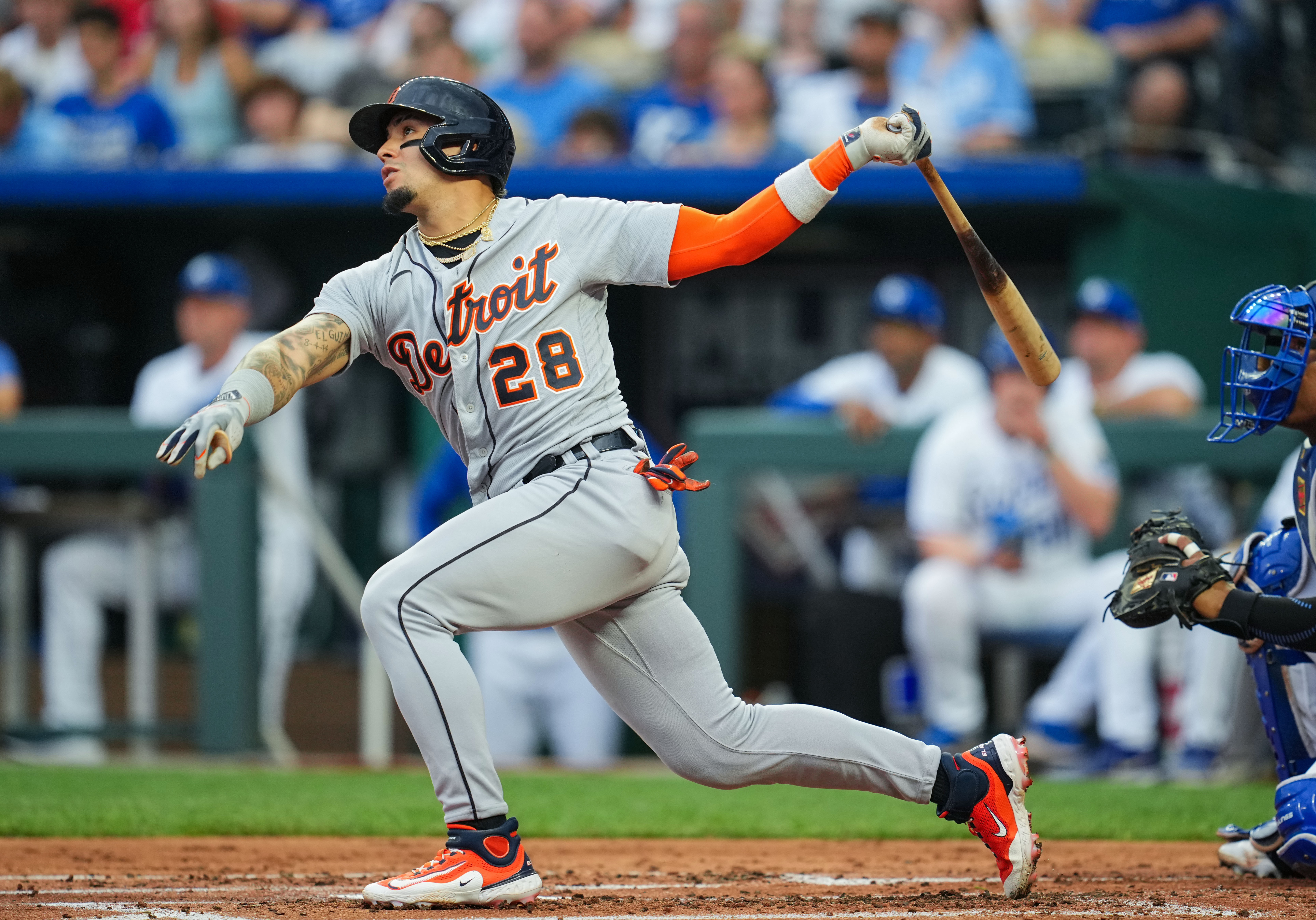 Miguel Cabrera hits 507th homer, Tigers beat Royals 2-1