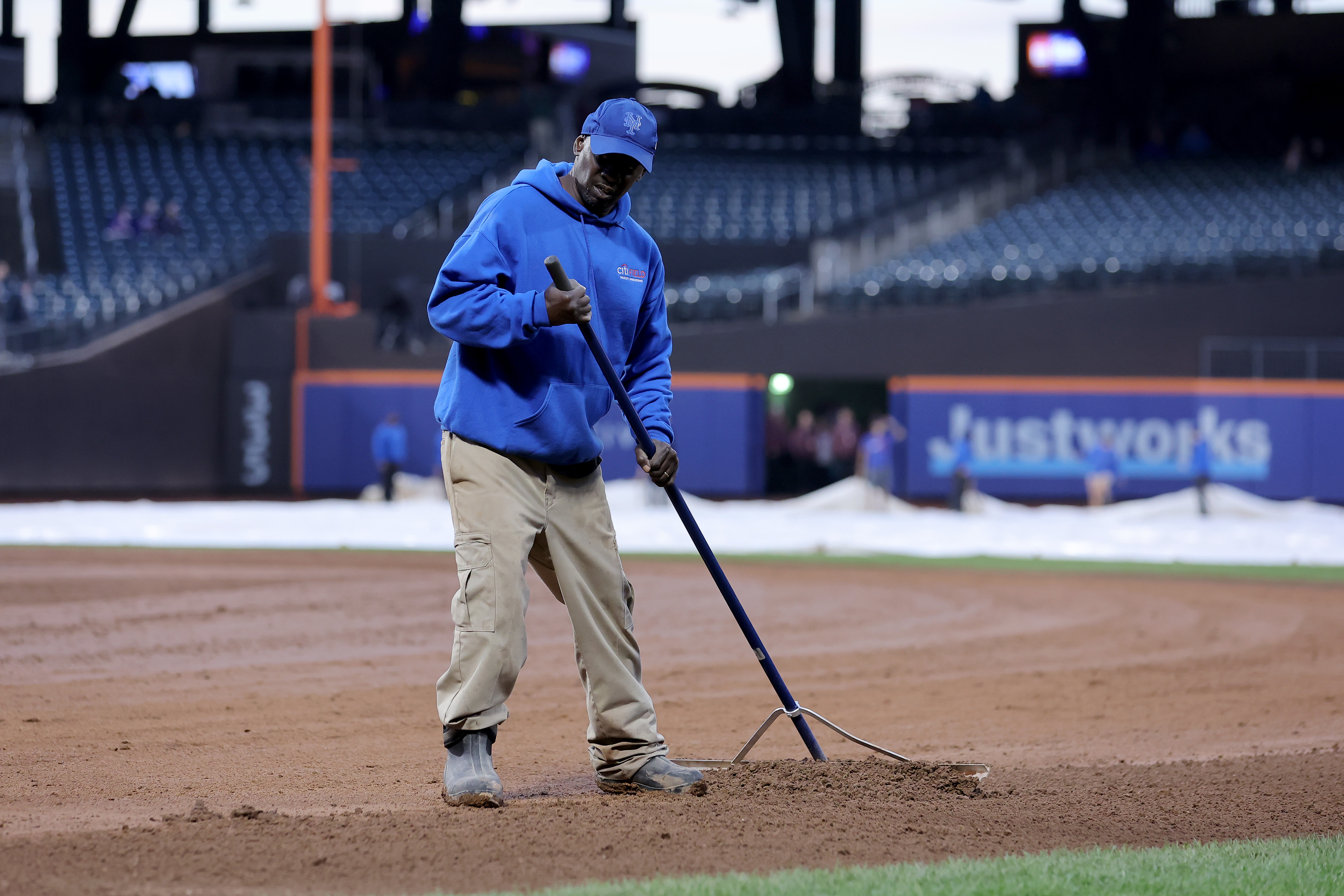 Marlins-Mets game postponed due to unplayable field conditions