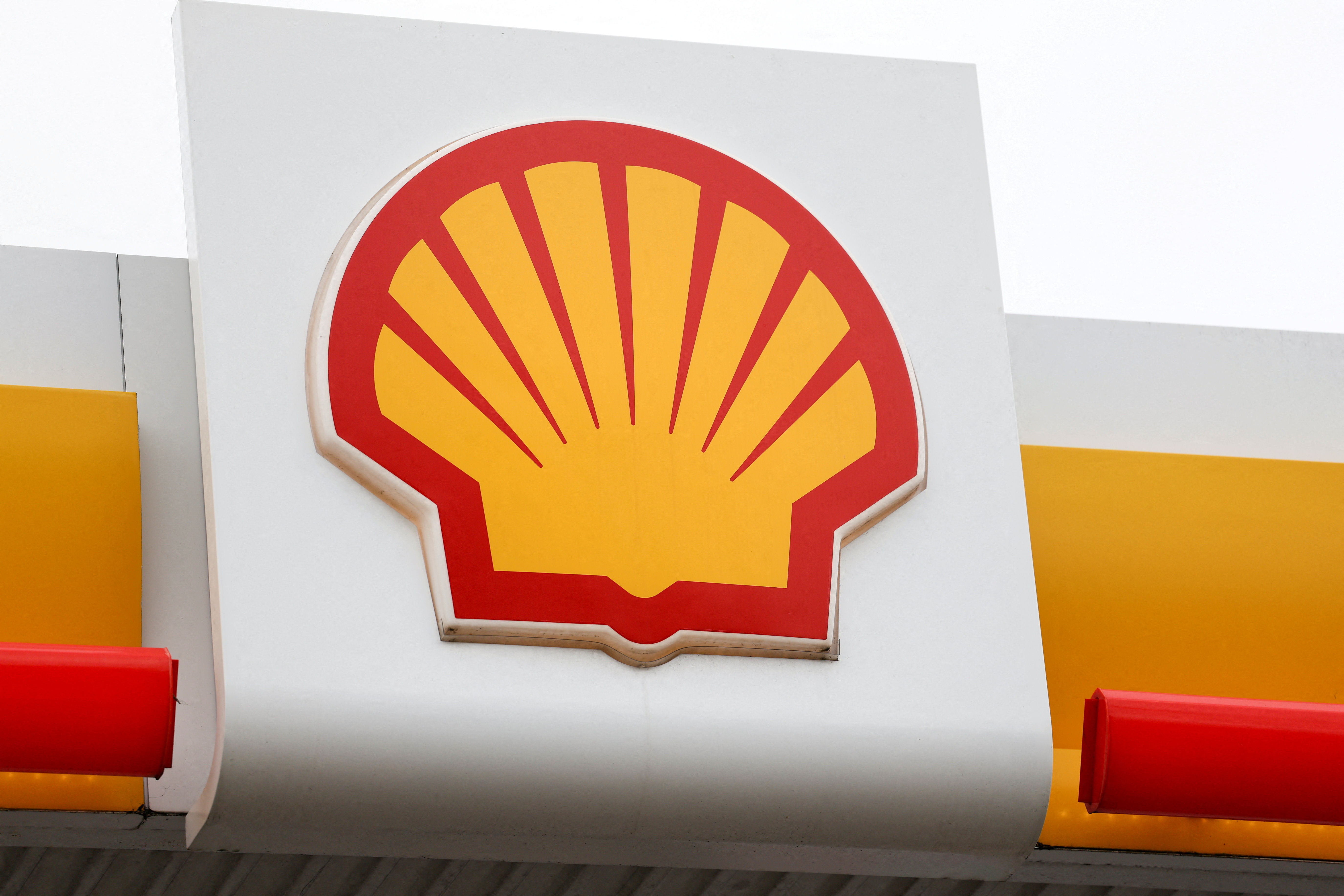 View showing the logo of a Shell petrol station in south-east London