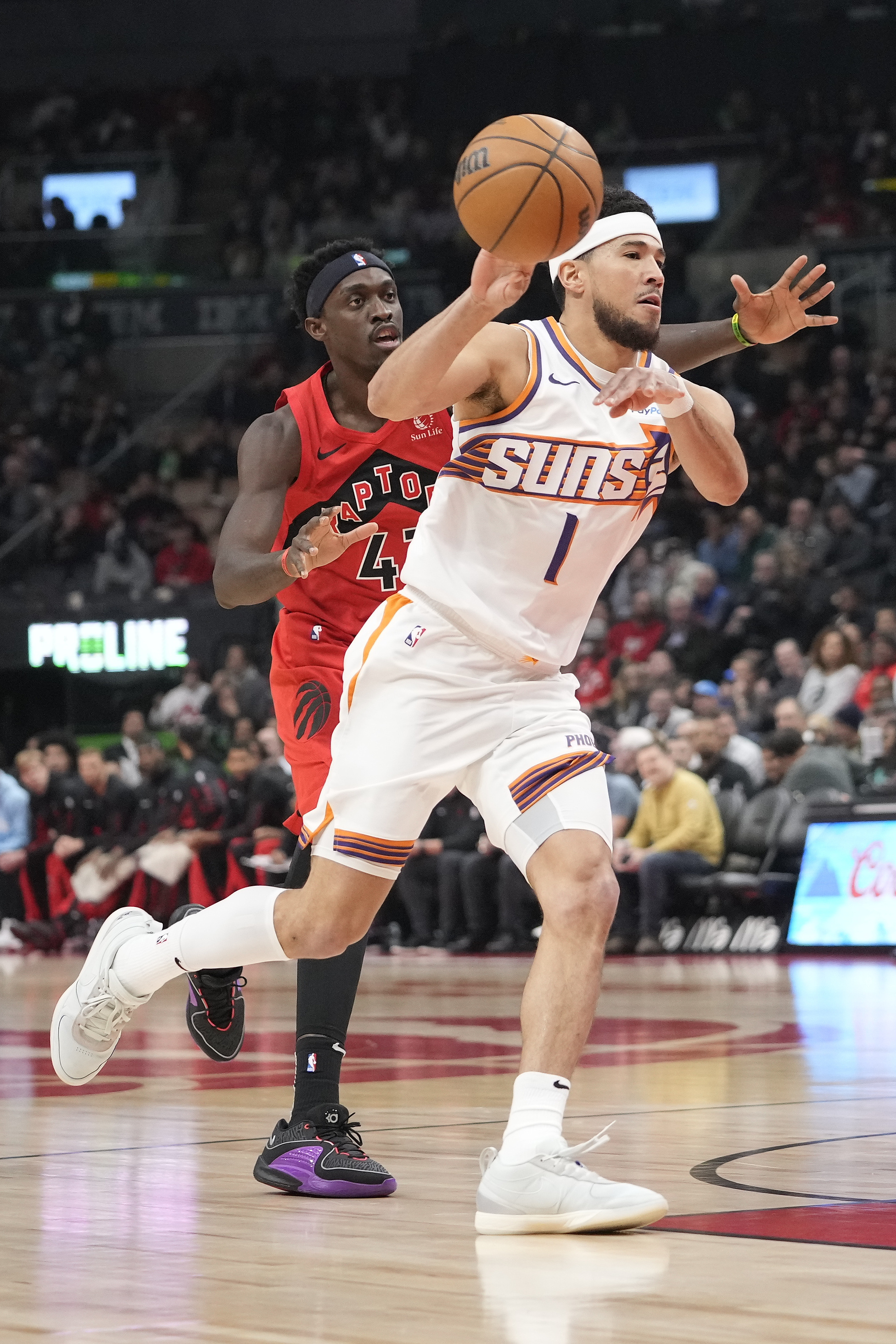 Scottie Barnes Scores 23 To Help Raptors End Suns' Win Streak | Reuters