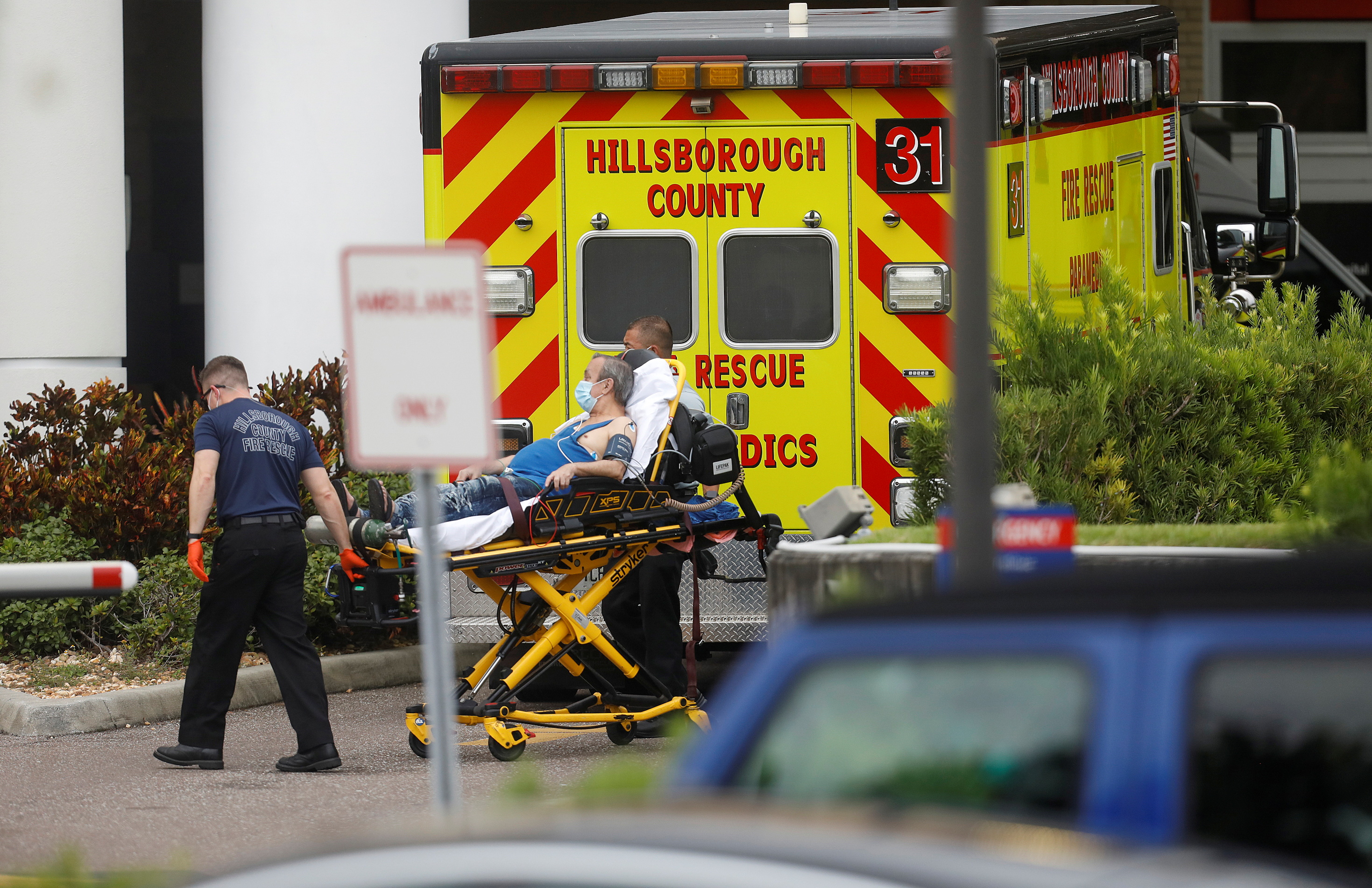 Hillsborough County Rescue first responders admit a patient to the emergency room at St. Joseph’s Hospital amid a coronavirus disease (COVID-19) outbreak in Tampa, Florida, U.S., August 3, 2021. REUTERS/Octavio Jones/Files