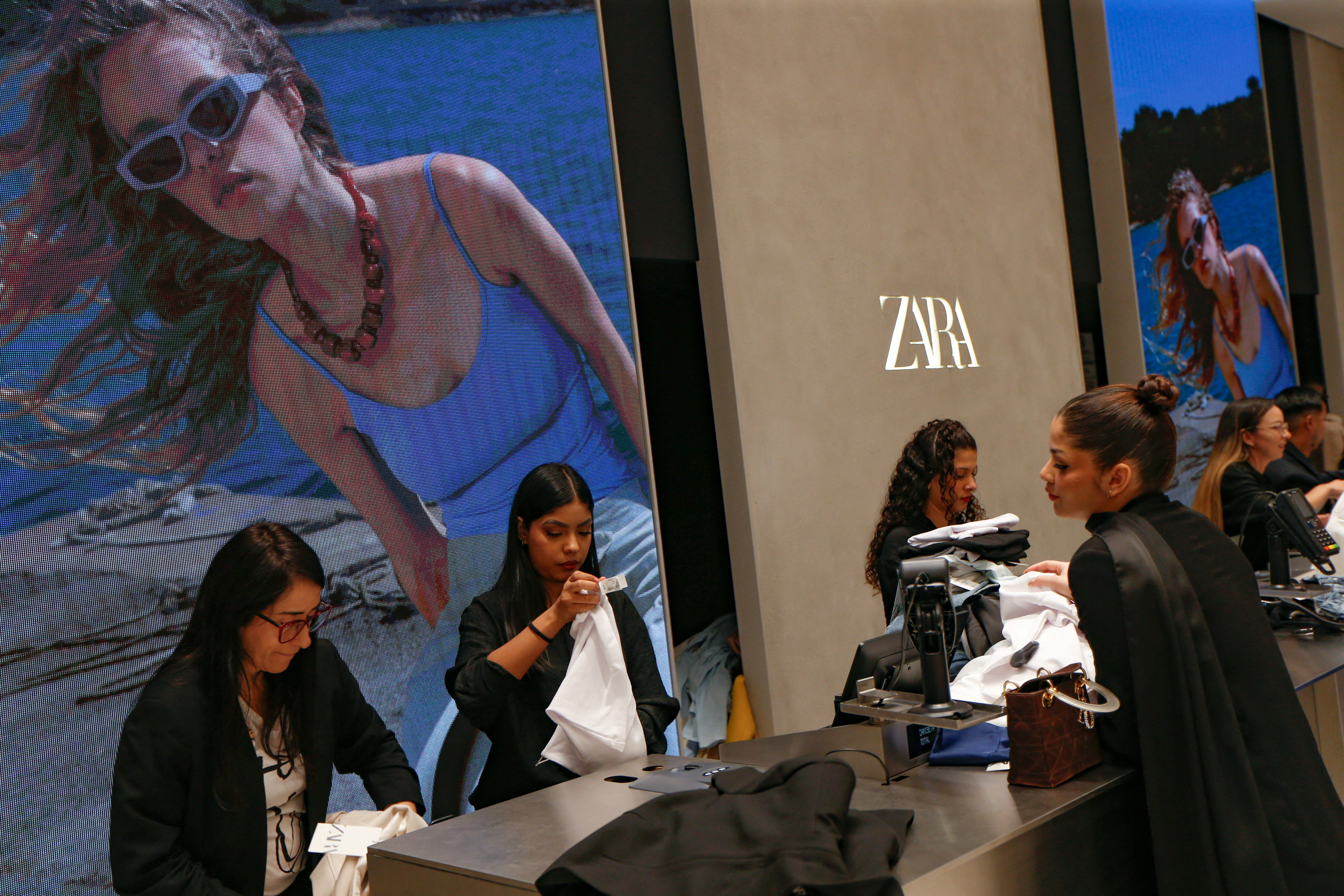 Spanish retail giant Inditex opens Zara franchise in Caracas
