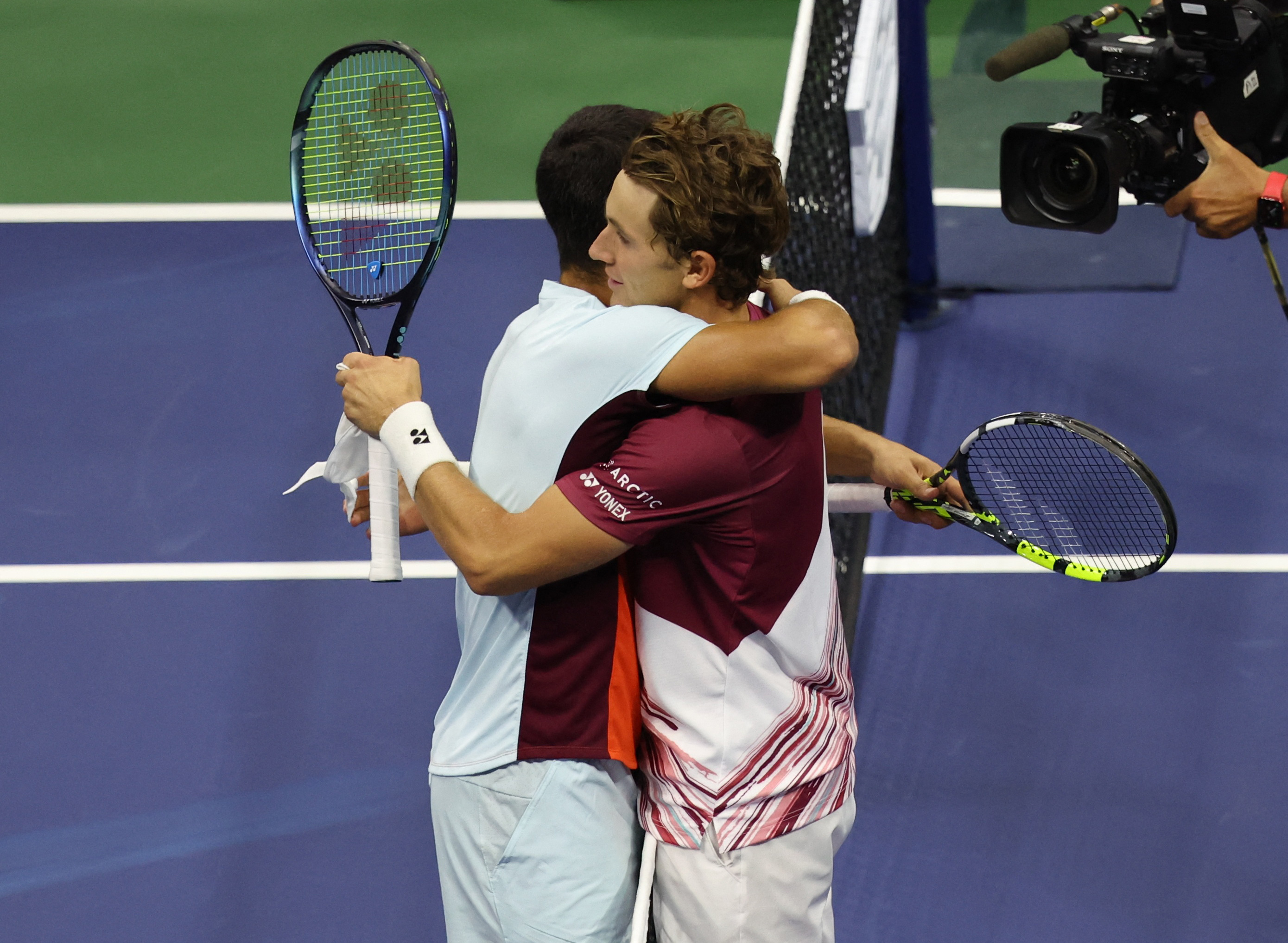 Carlos Alcaraz wins US Open and becomes world number one