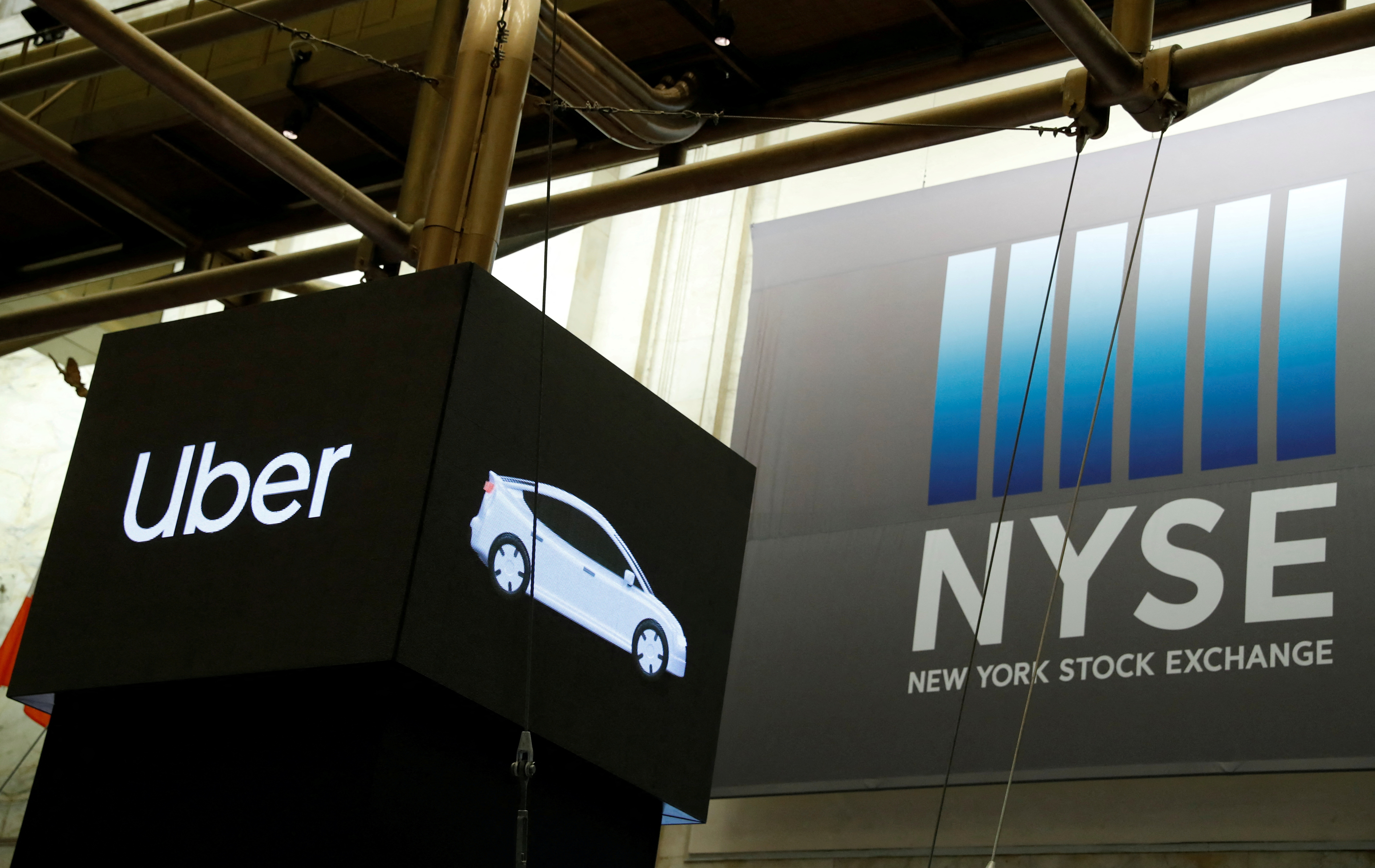 Şirketin New York'taki NYSE'deki halka arzı sırasında Uber Technologies Inc. pankartı