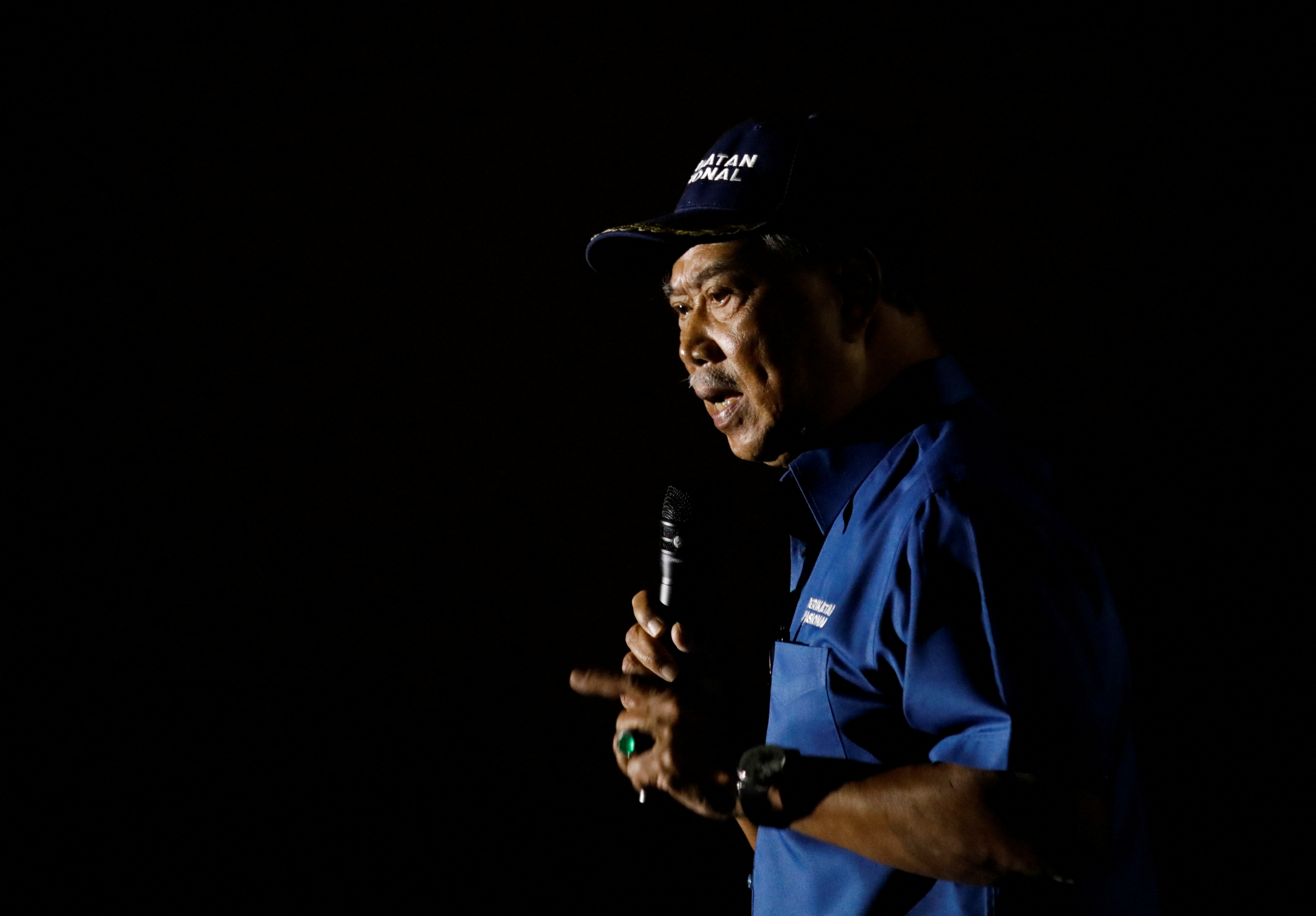 Ο πρώην πρωθυπουργός της Μαλαισίας Muhyiddin Yassin κάνει εκστρατεία για τις γενικές εκλογές στο Ulu Klang