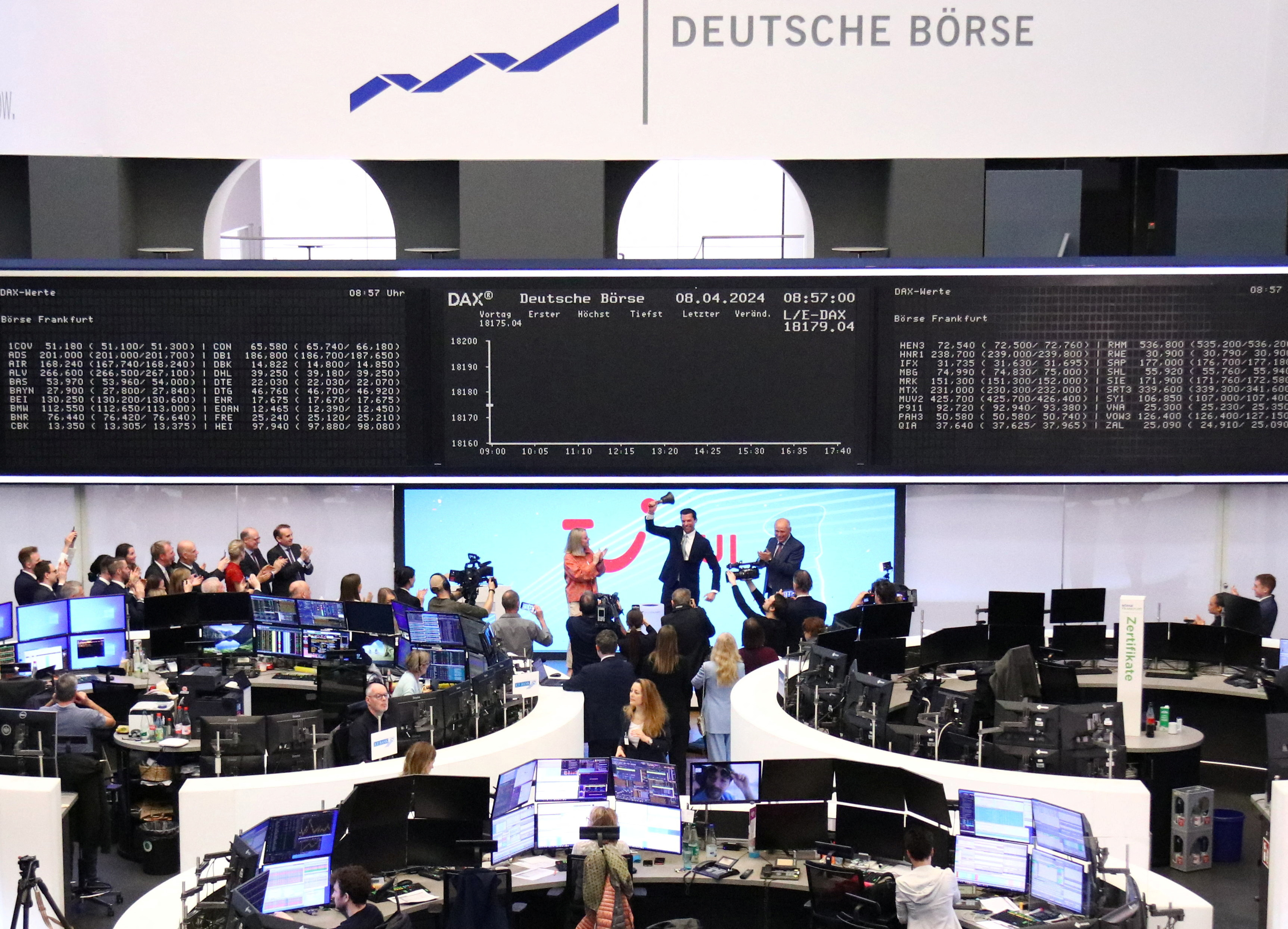 TUI returns to Frankfurt stock exchange with primary listing in Frankfurt