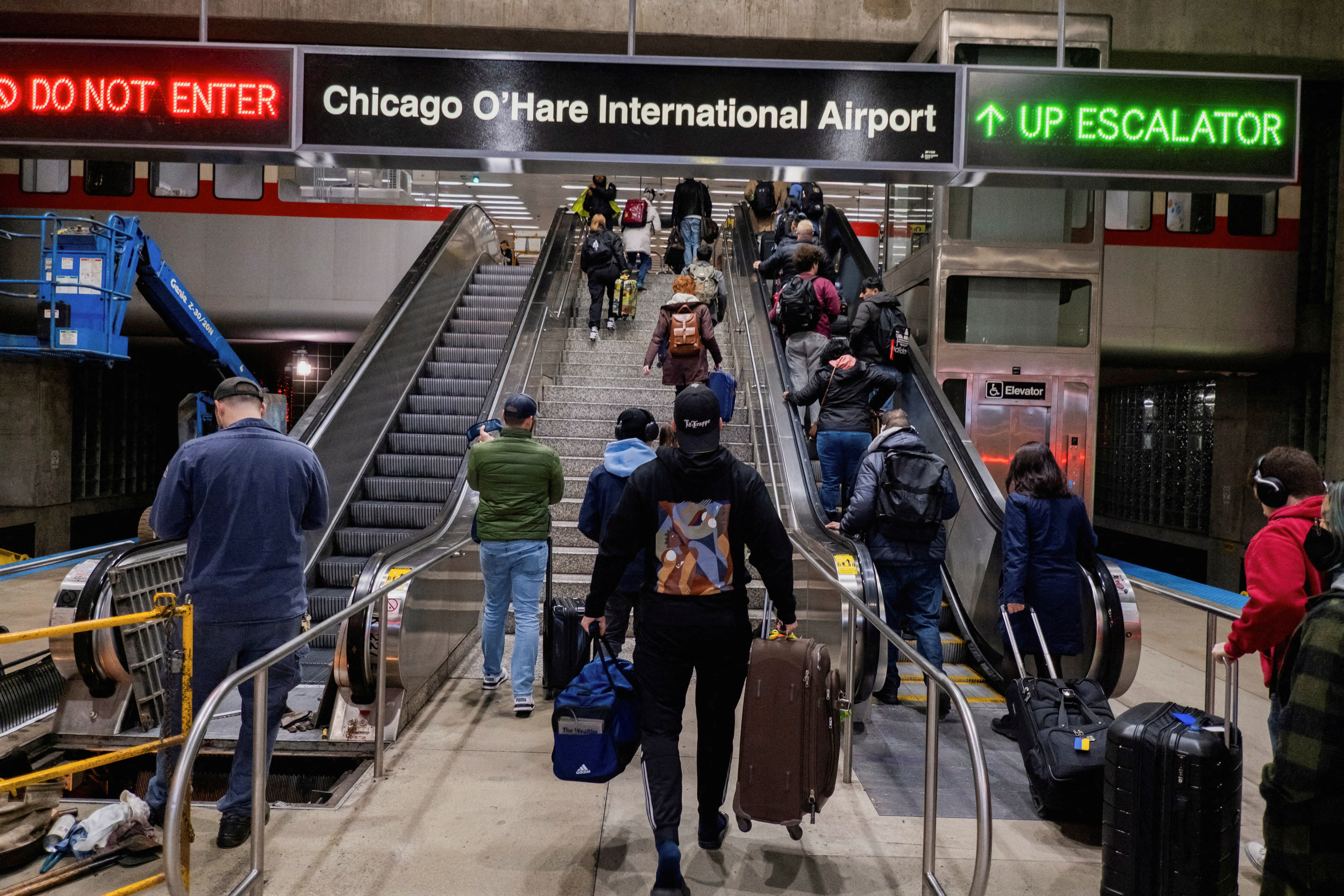 People travel for the Thanksgiving holiday at O’Hare International Airport in Chicago