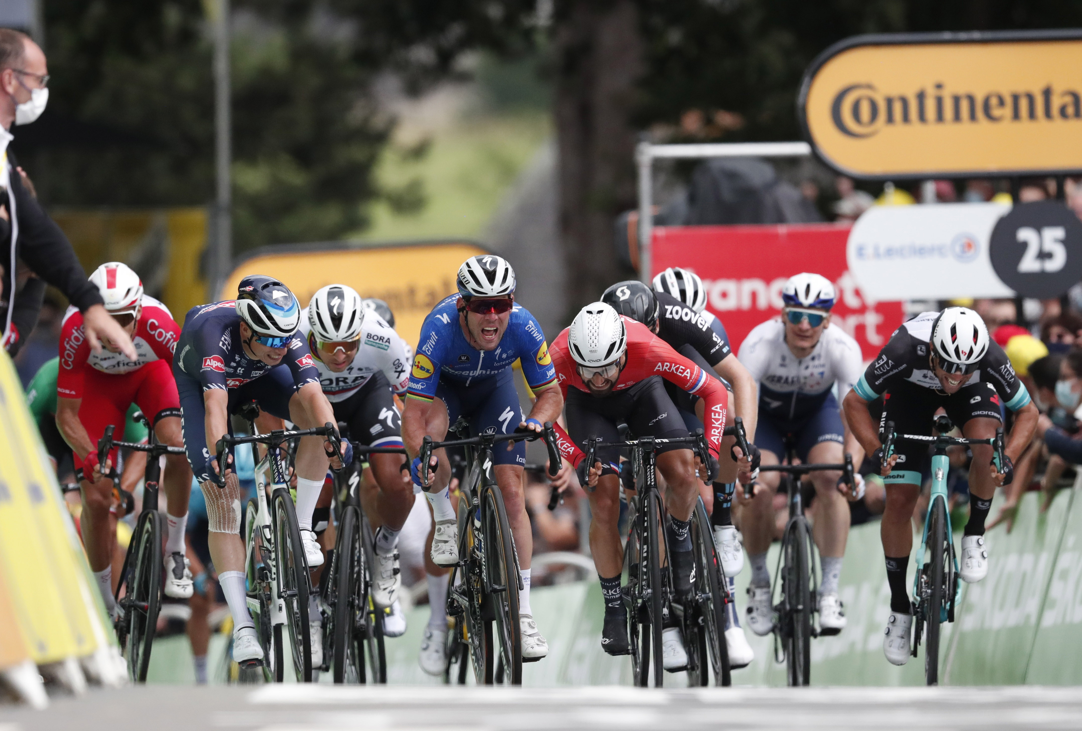 Philipsen takes Stage 11 to clock up fourth win of 2023 Tour de France