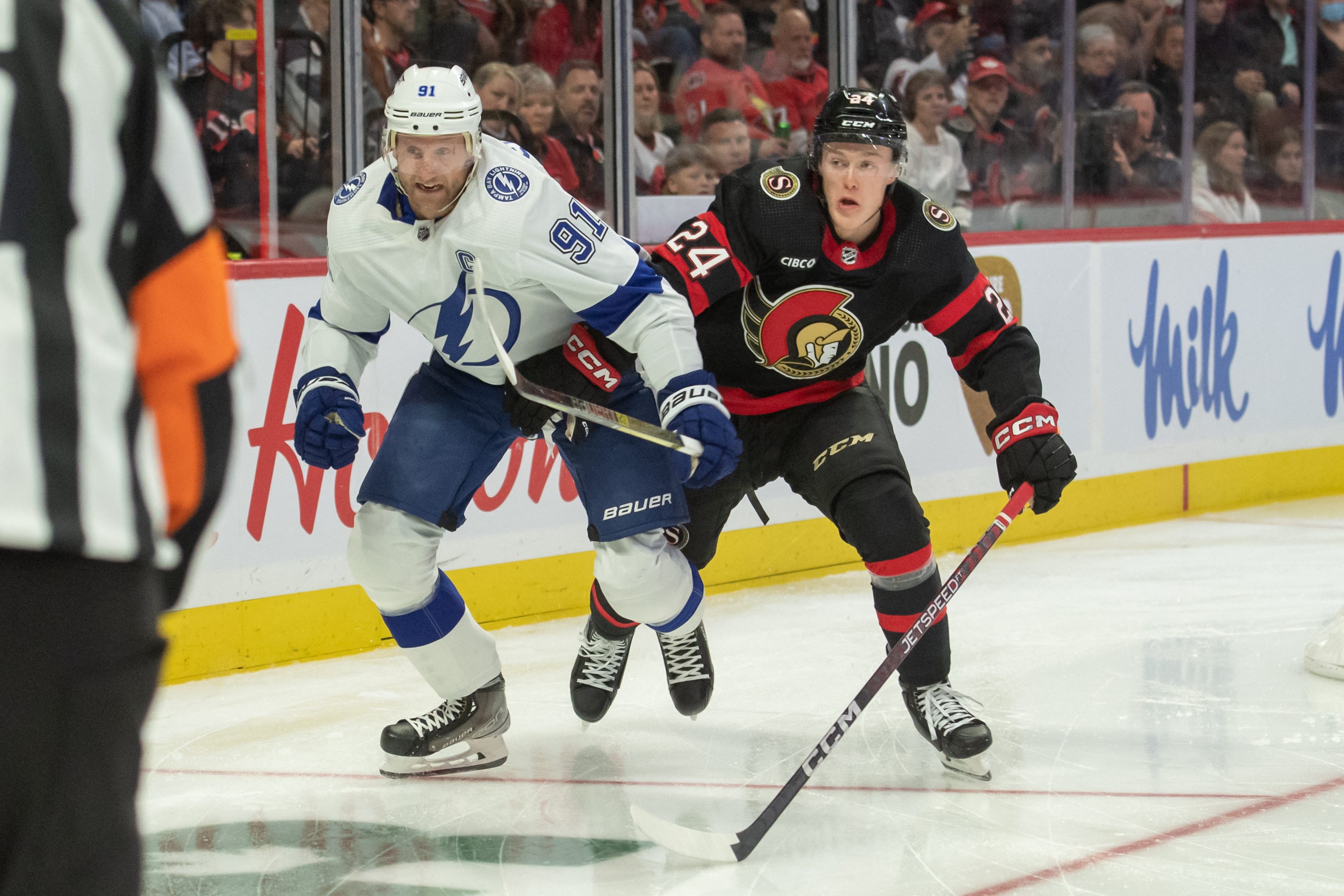 Brayden Point’s Hat Trick Boosts Lightning Past Sens | Reuters