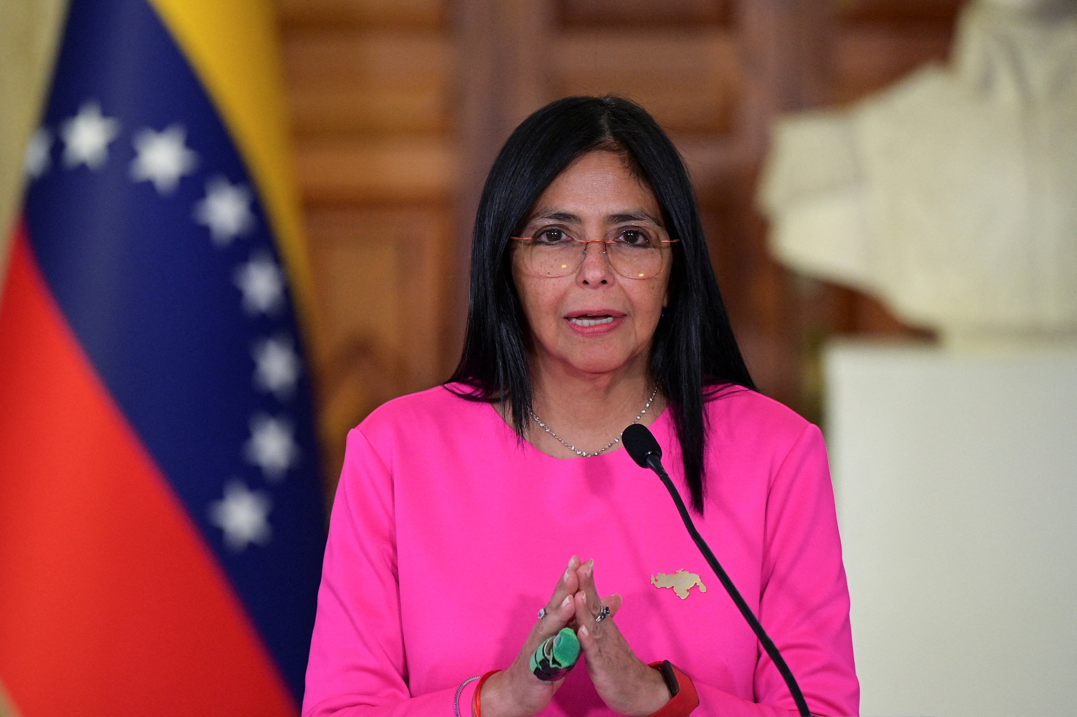 الرئيسة الفنزويلية الموقتة ديلسي رودريغيز (رويترز).