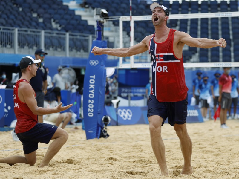 Beach volleyball-Norway's Mol and Sorum wins men's gold at Tokyo Games