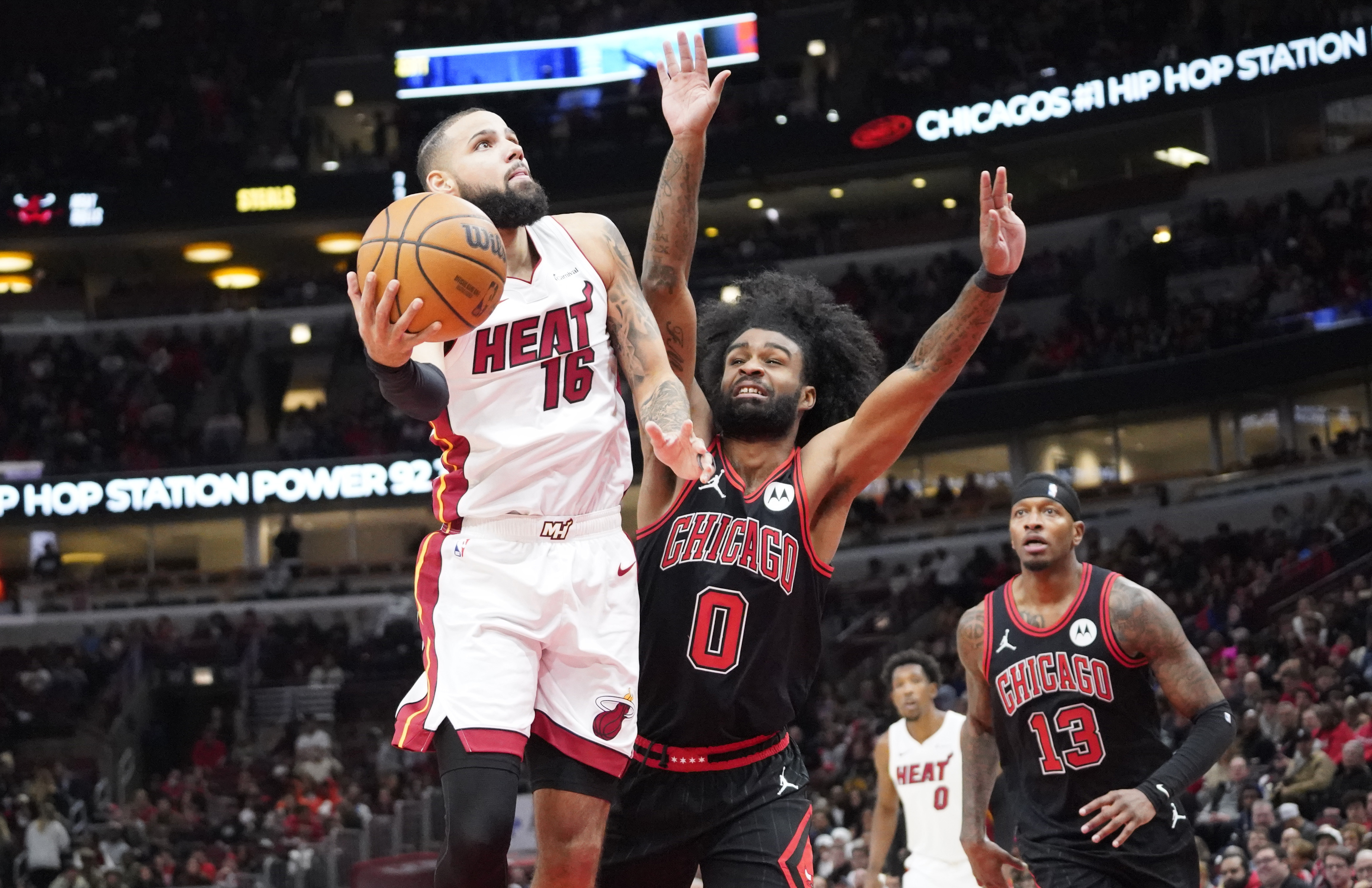 Bulls' dramatic rally ends Heat's seven-game win streak