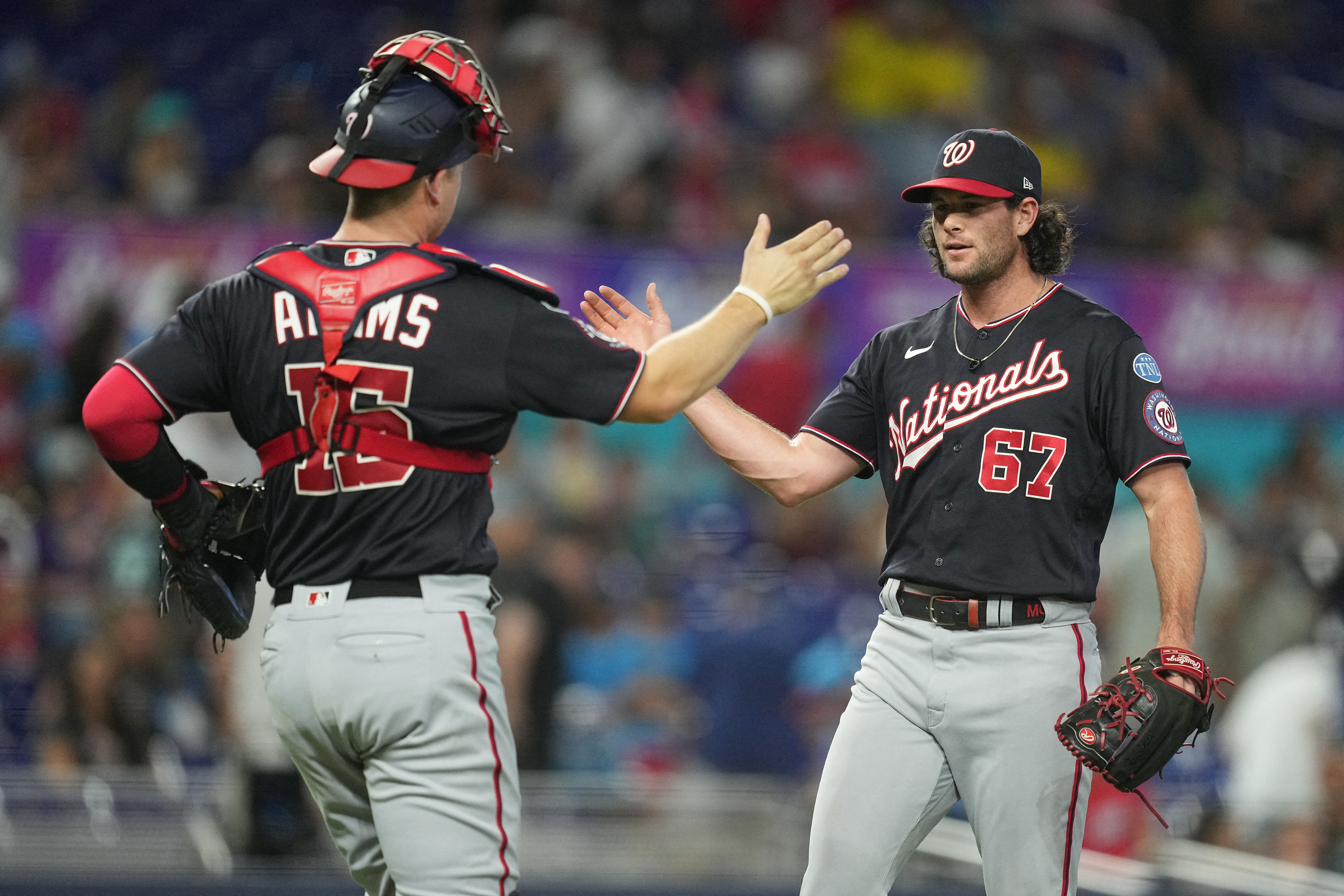Nationals score go-ahead run in 9th on passed ball, rally to beat Marlins  3-2 - ABC News