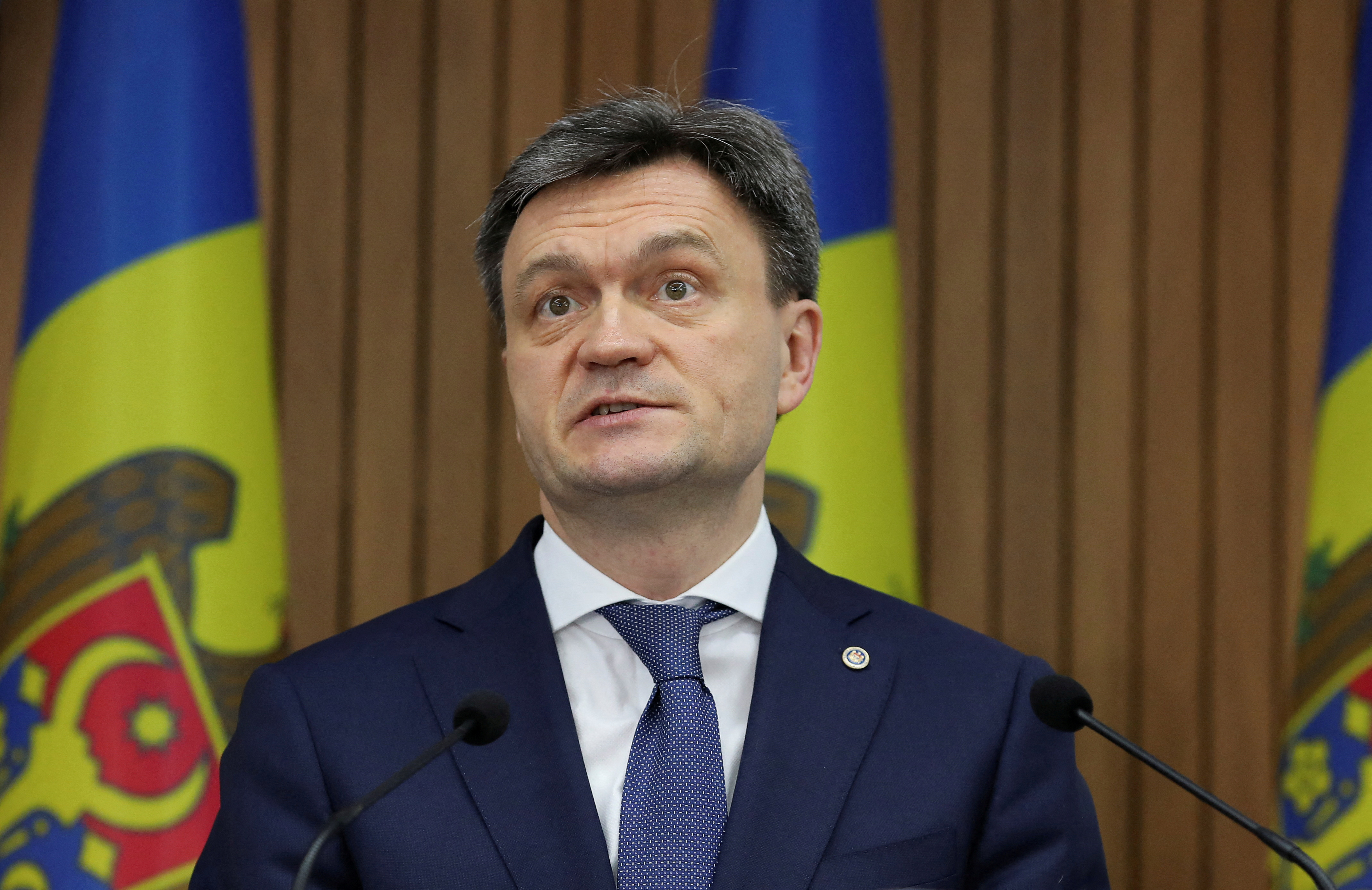 Premierul Ciuca si Prim-ministrul Republicii Moldova Risian se intalnesc la Chisinau