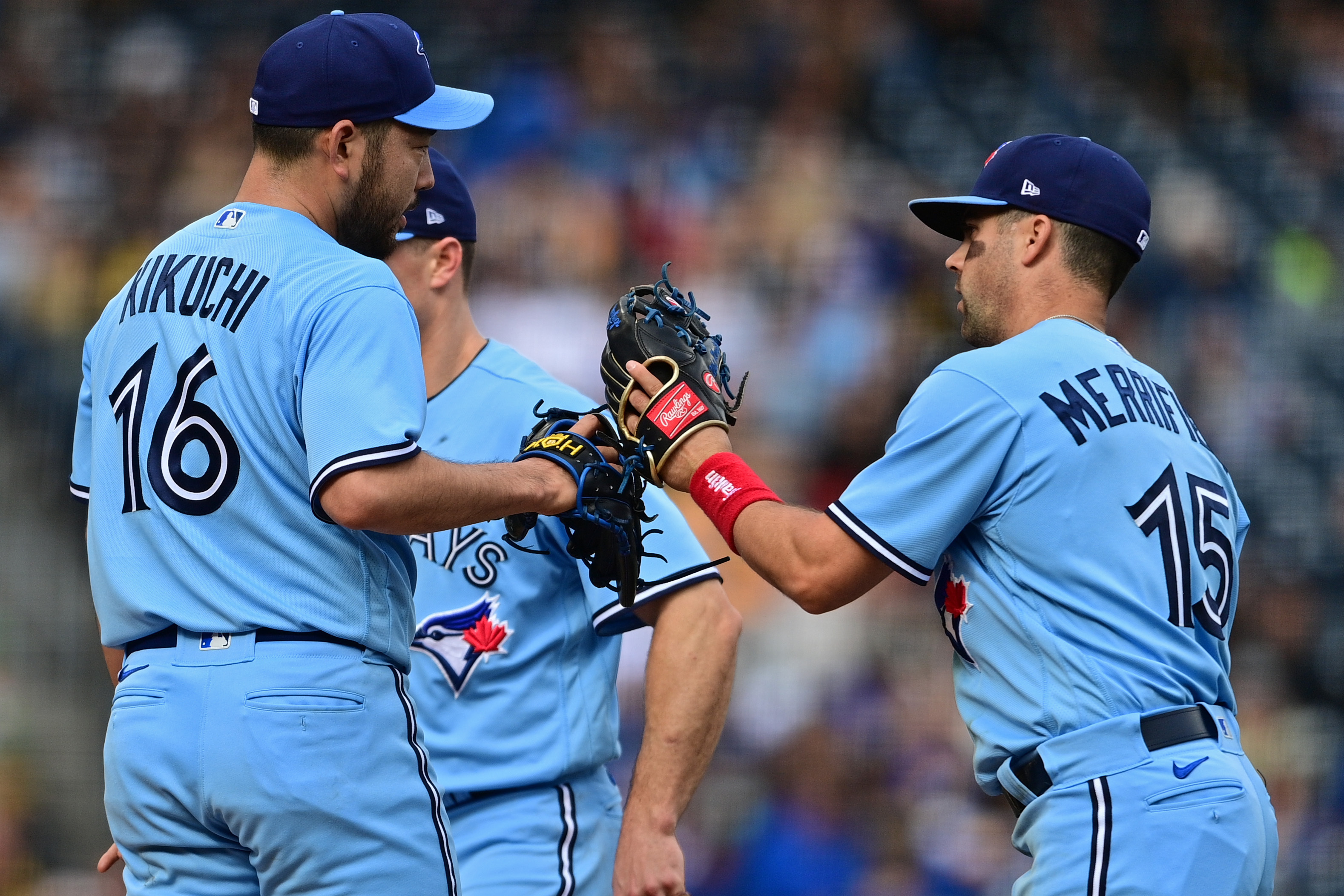 Whit Merrifield, Yusei Kikuchi co-star as Blue Jays' sweep Pirates