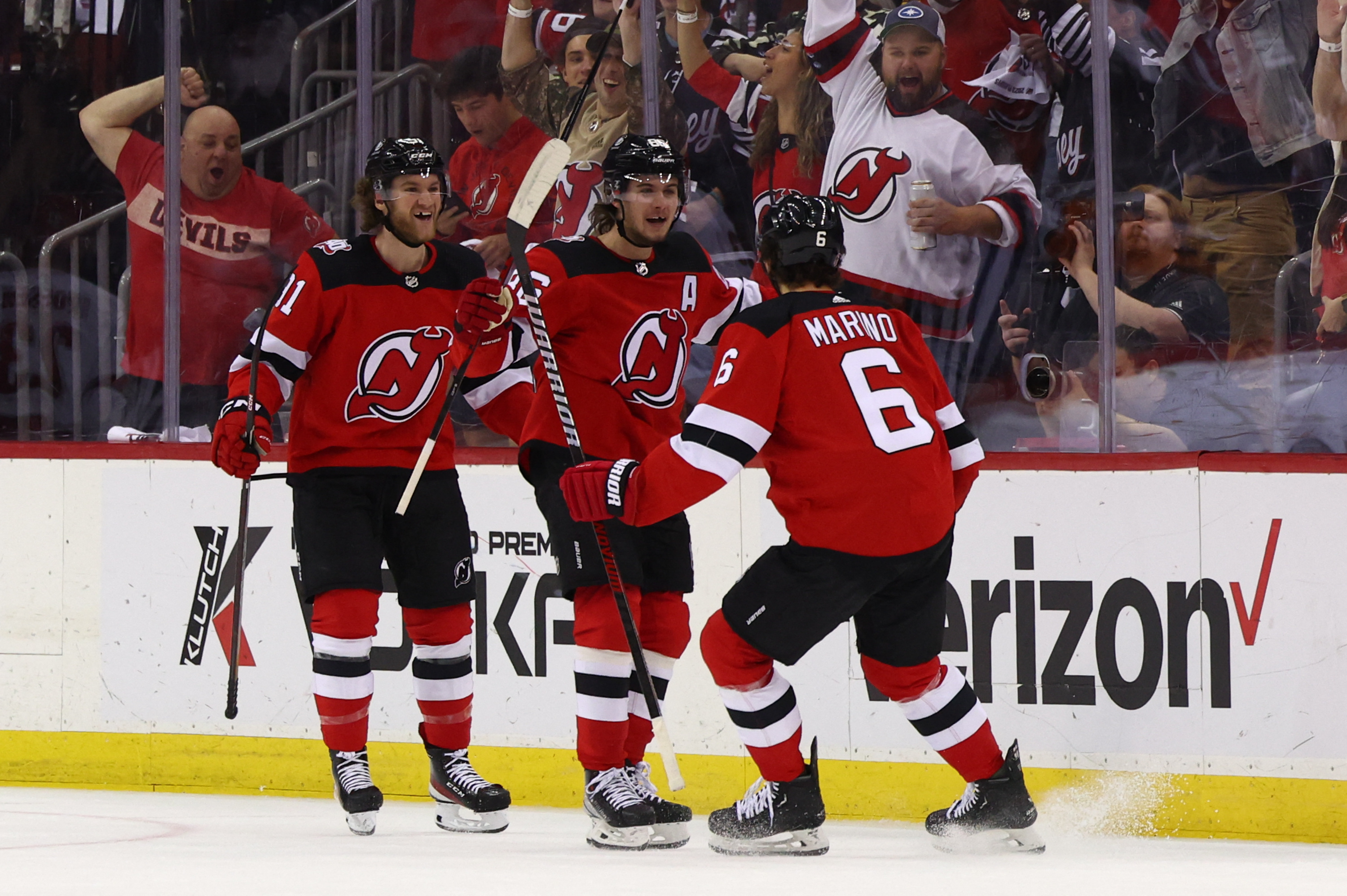 Hurricanes have 5-goal 2nd, rout Devils 6-1 for 3-1 lead - The San Diego  Union-Tribune