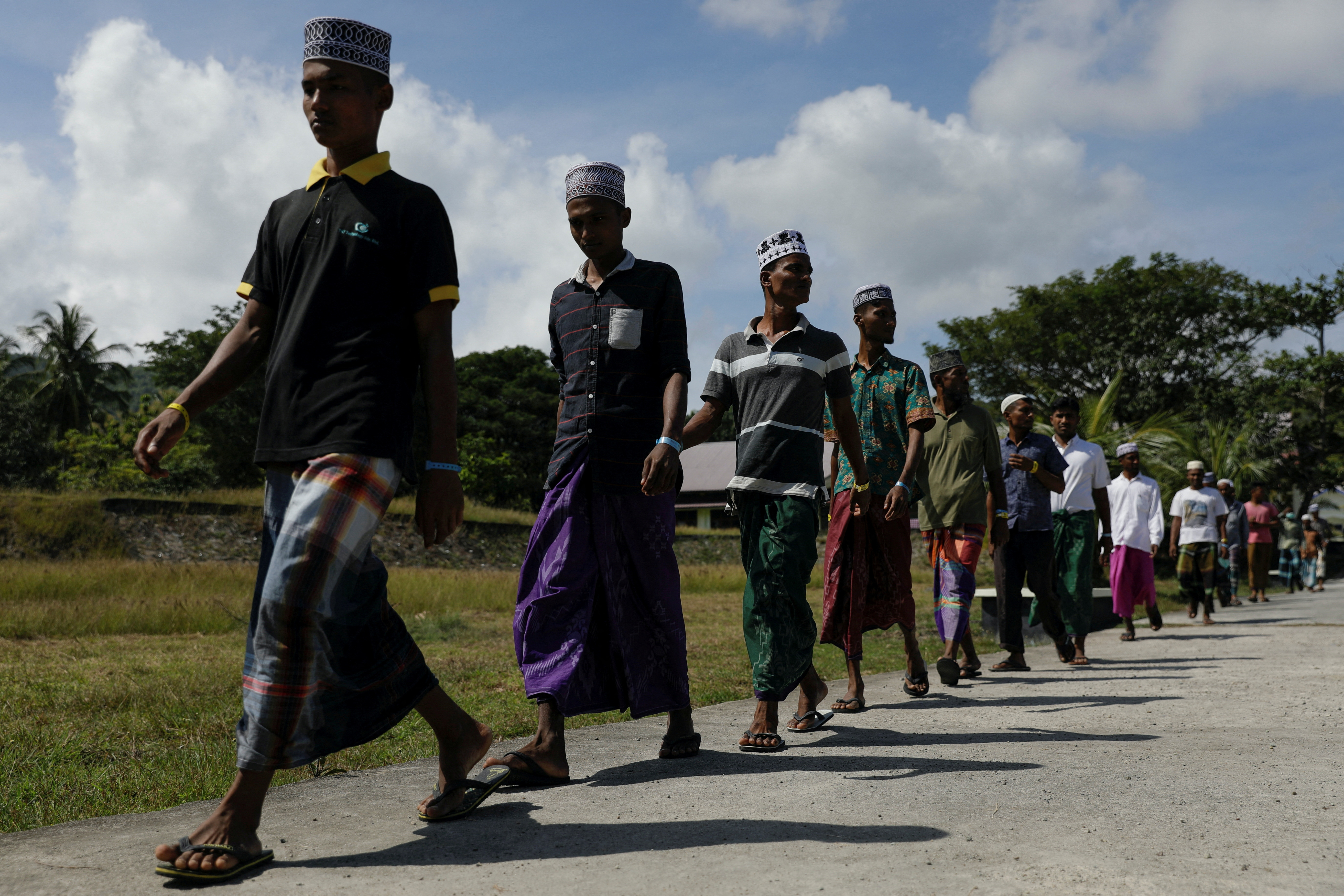 Rohingya refugees land in Aceh
