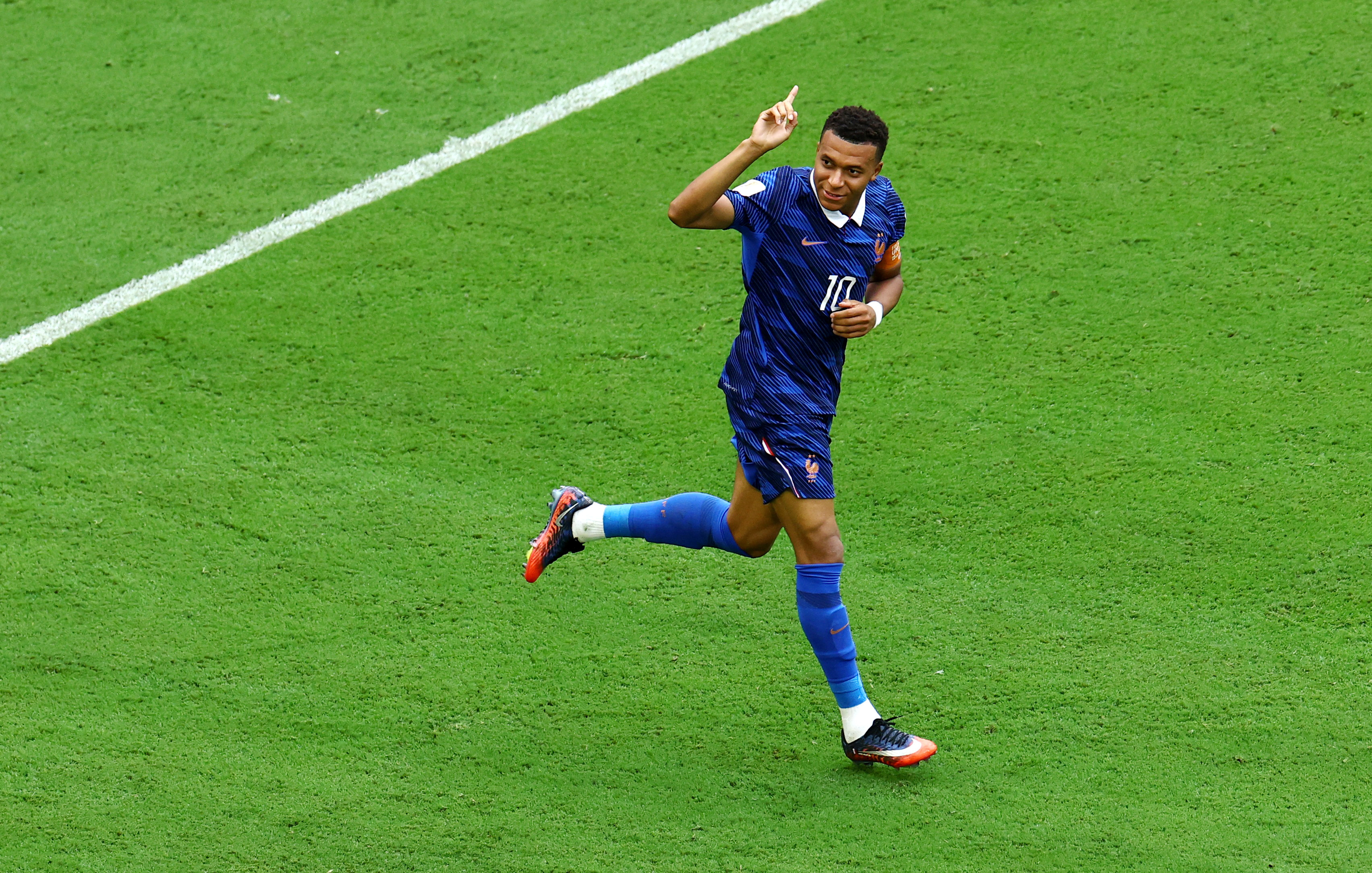 サッカー＝バルセロナ勝利、19歳ペドリがメッシ彷彿させる決勝弾