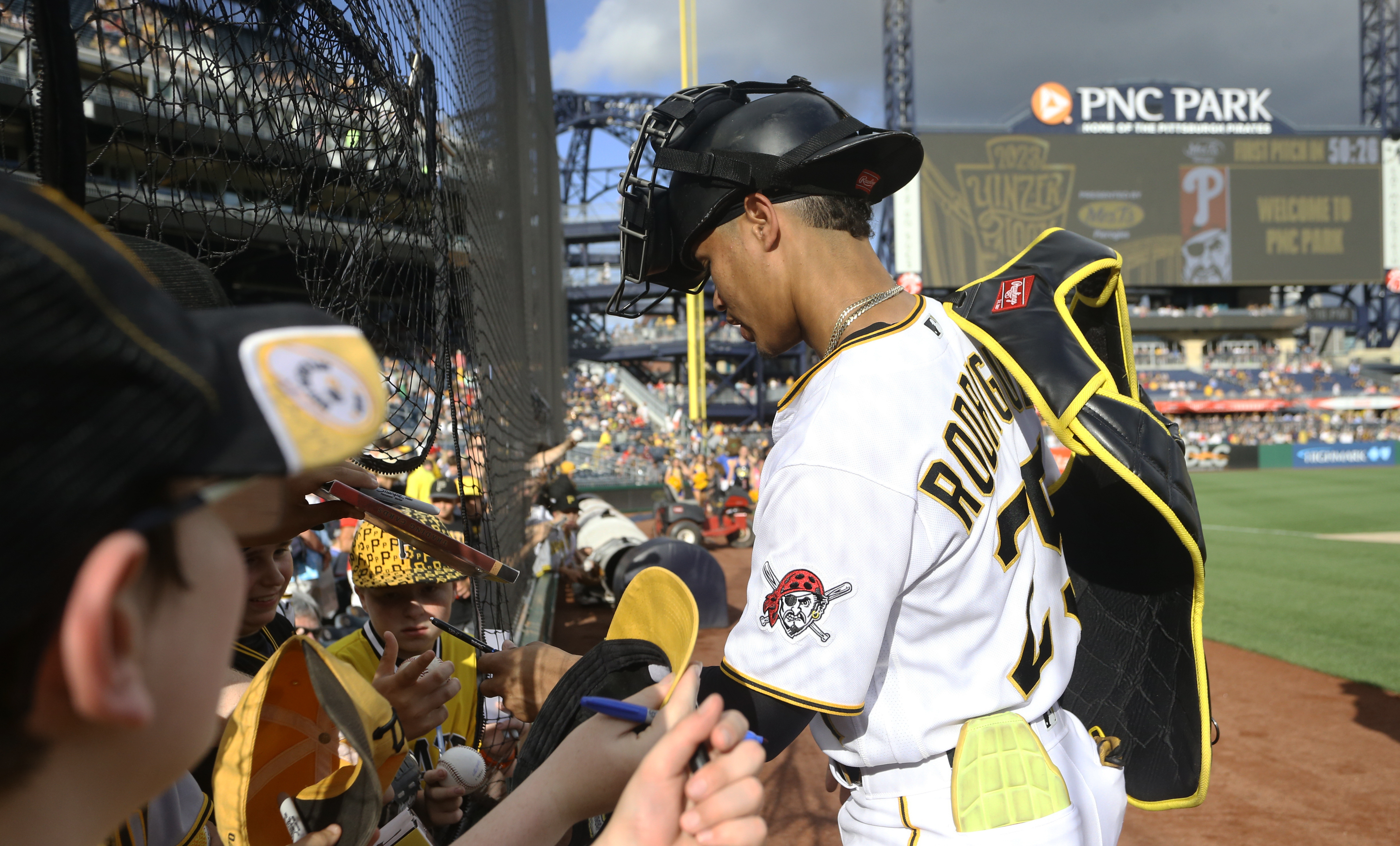 Pittsburgh Pirates Endy Rodriguez (25) bats during a spring training  baseball game against the Philadelphia Phillies on February 27, 2023 at  LECOM Park in Bradenton, Florida. (Mike Janes/Four Seam Images via AP