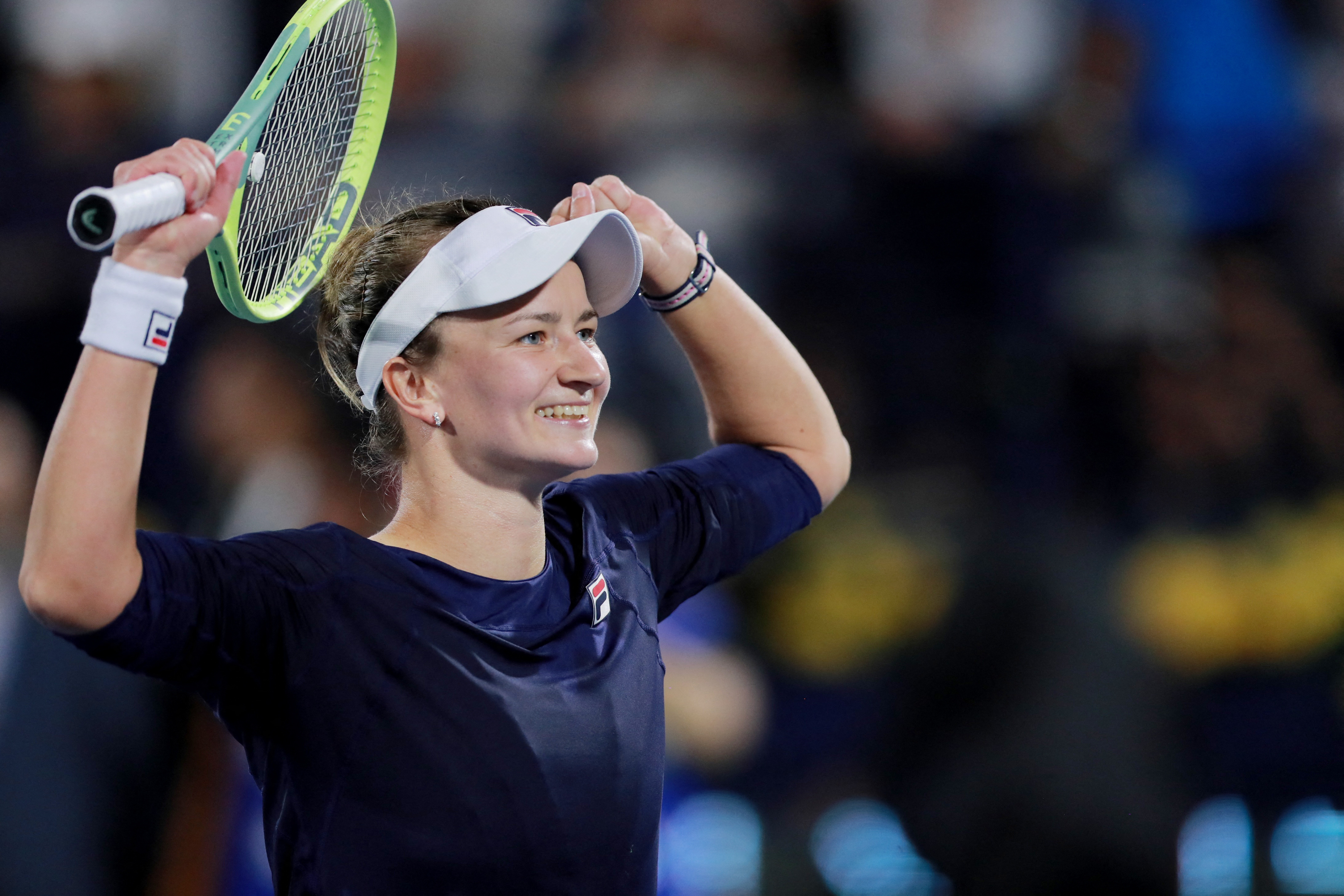 Krejcikova bate Swiatek na final do Dubai, Ténis