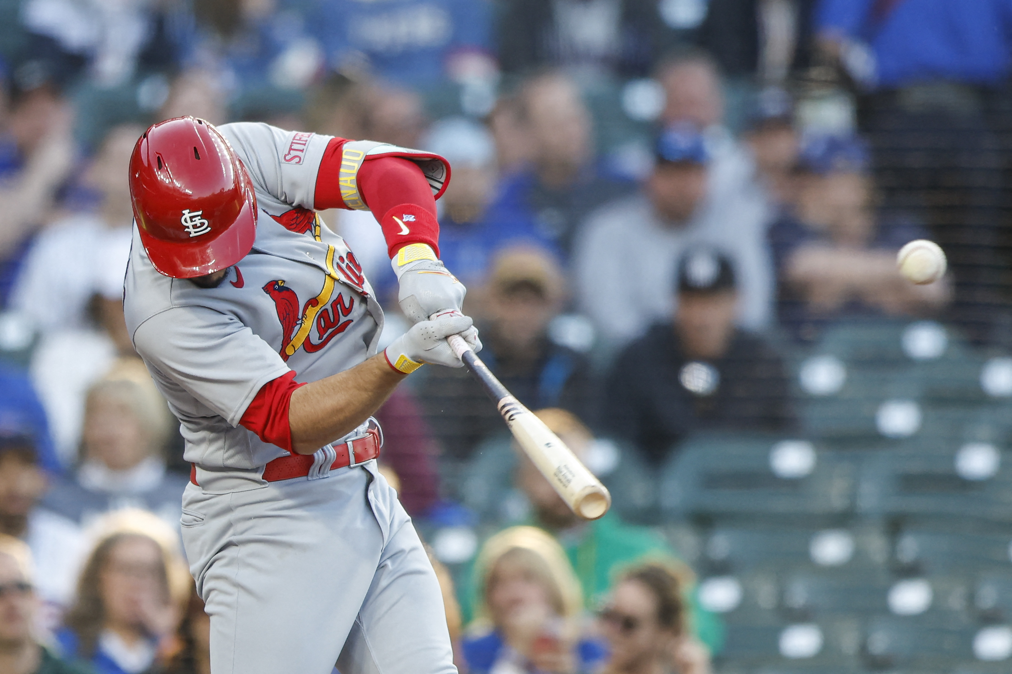 Cardinals hit 3 homers in 5th, beat Cubs 6-0