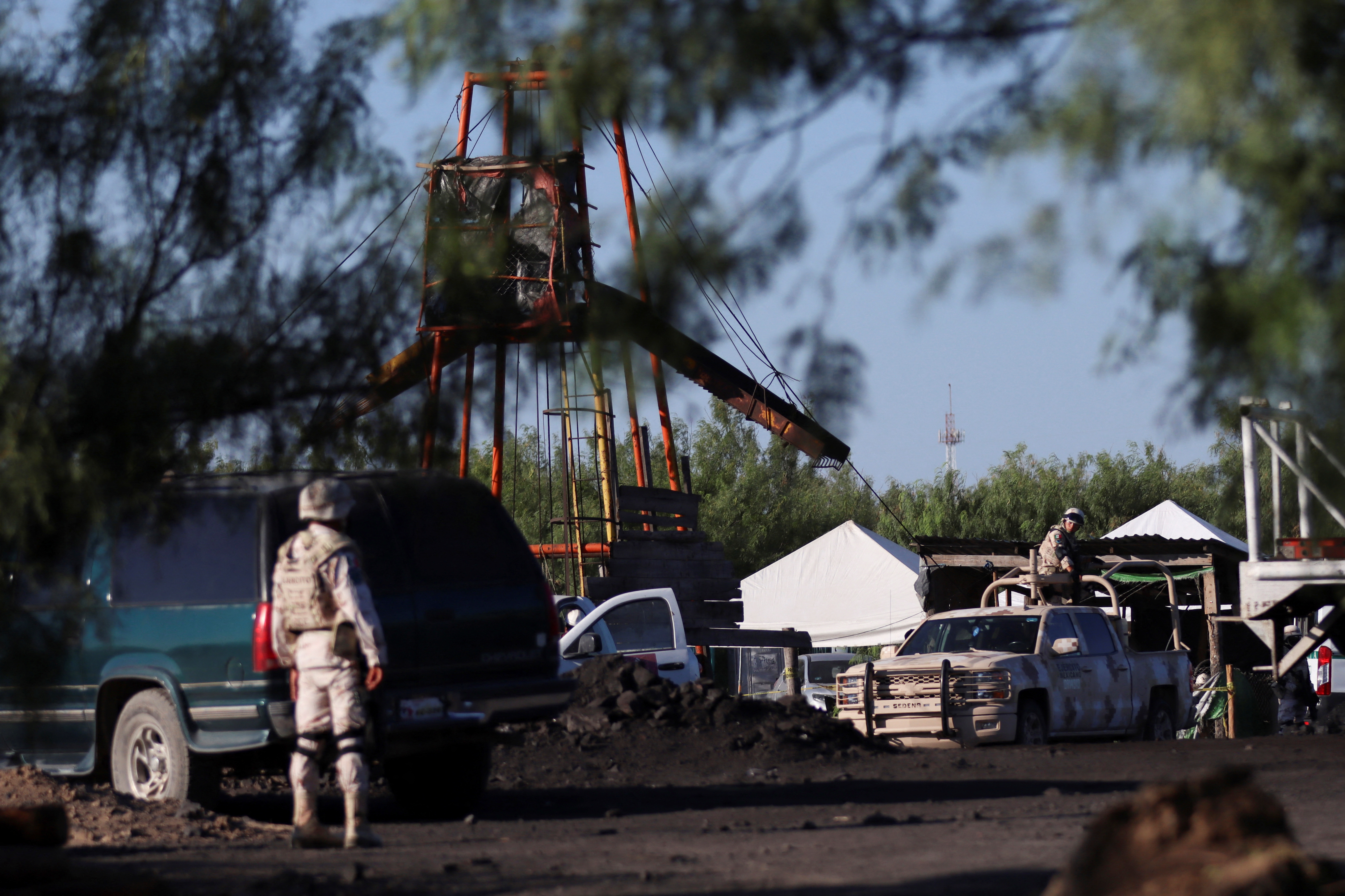 Mexican miners trapped in coal mine after collapse, in Sabinas