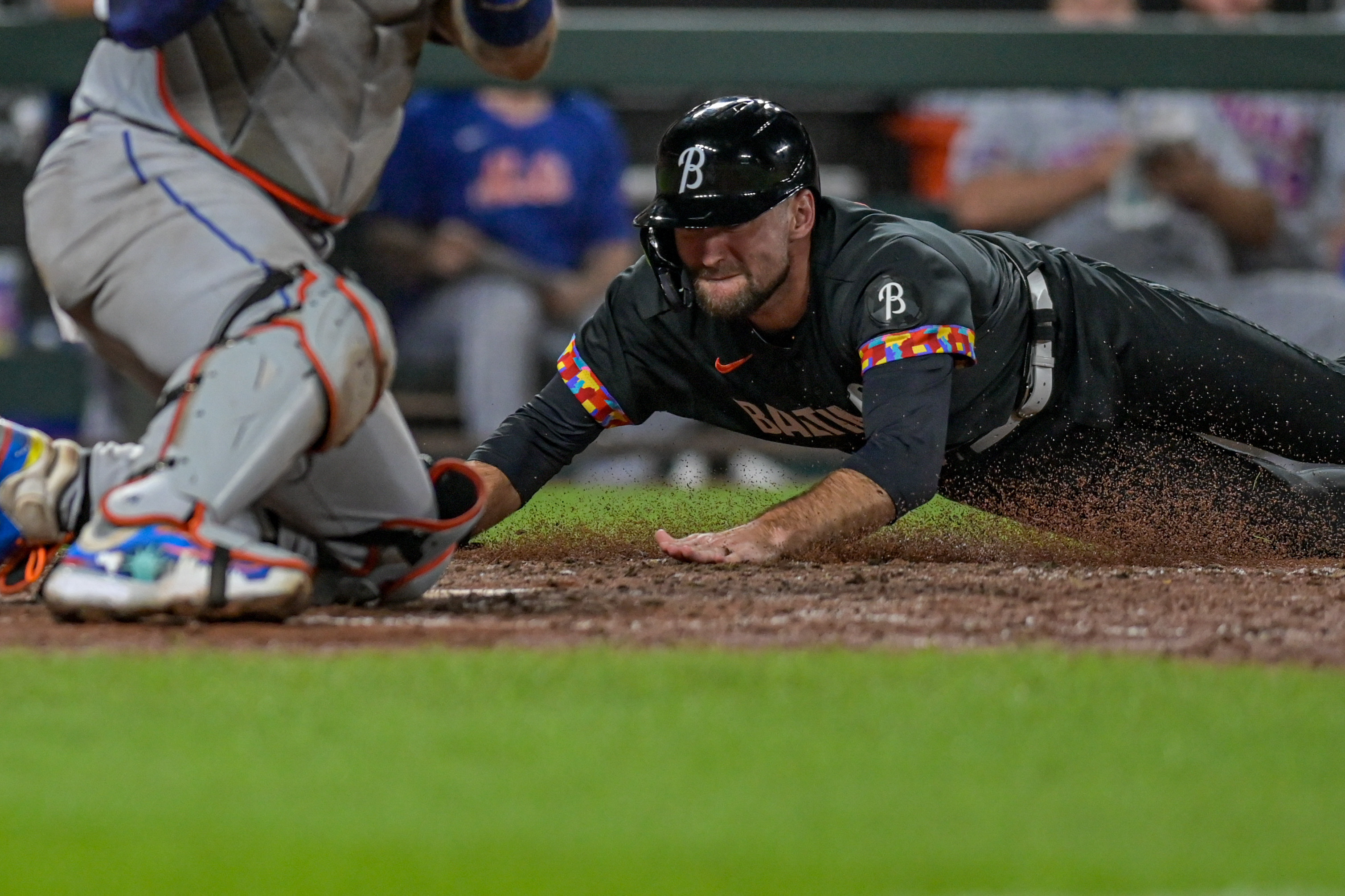 James McCann knocks in five as Orioles manhandle Mets