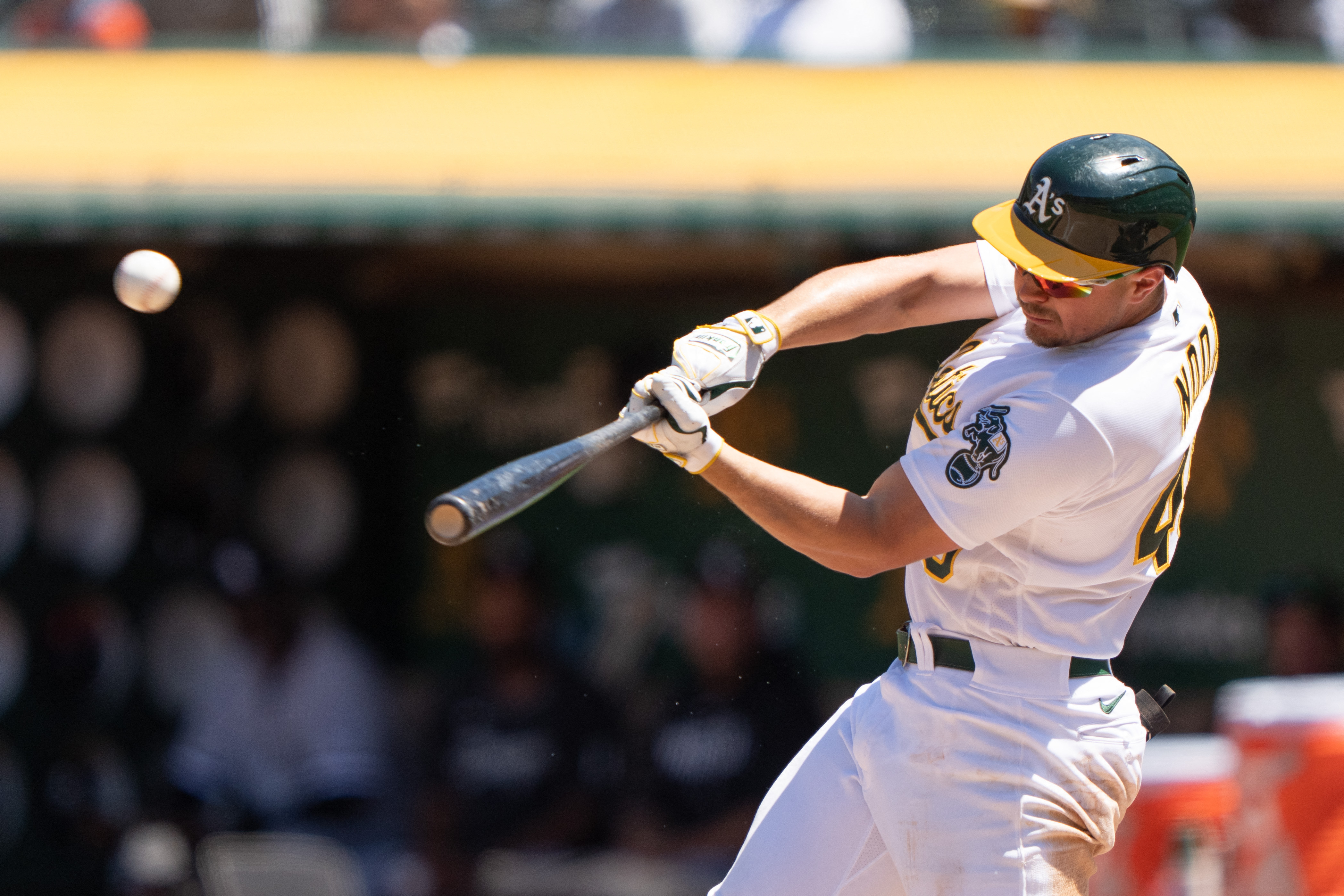 White Sox bombed by A's 10-2