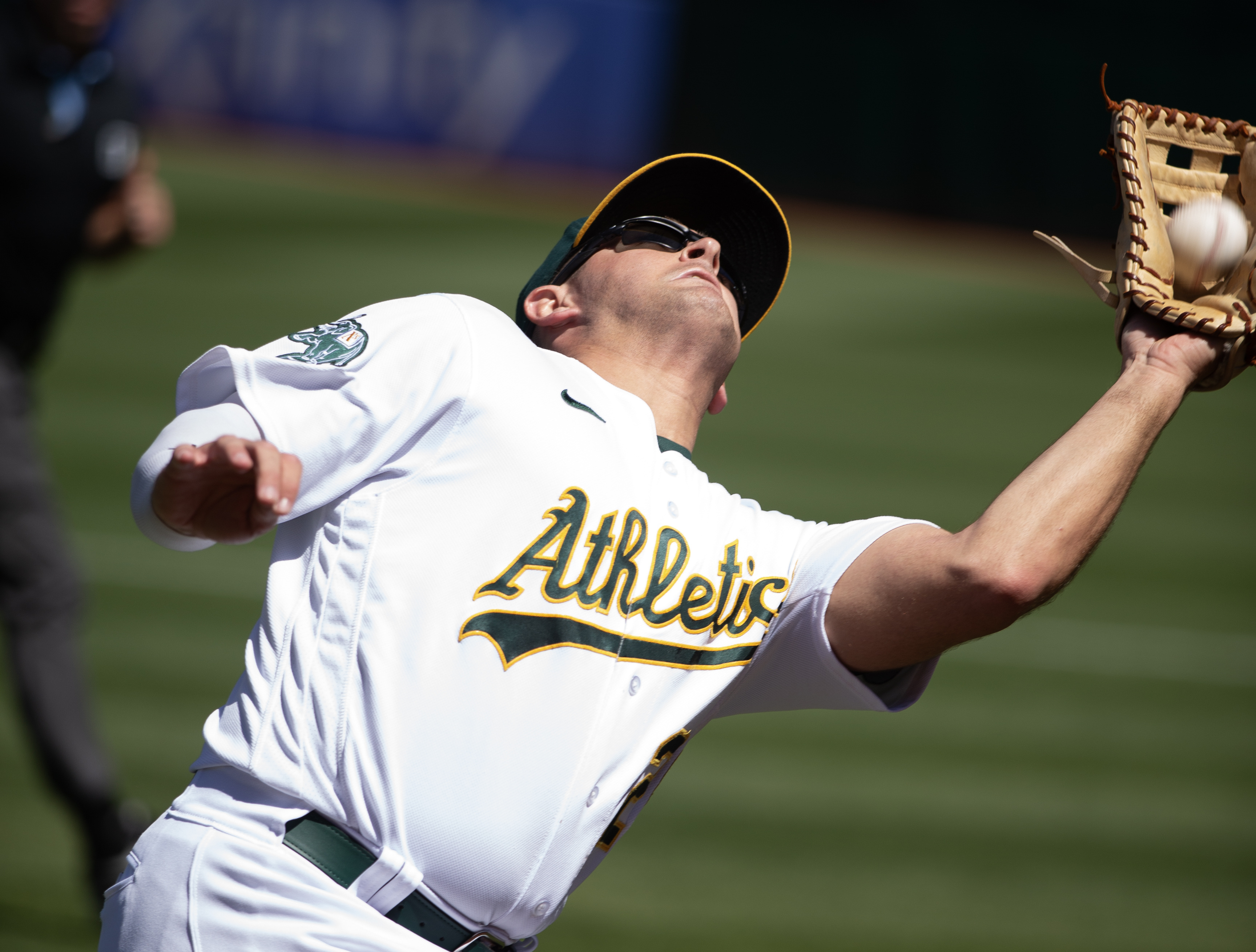 A's win 5-3 to secure rare series win at home over Blue Jays