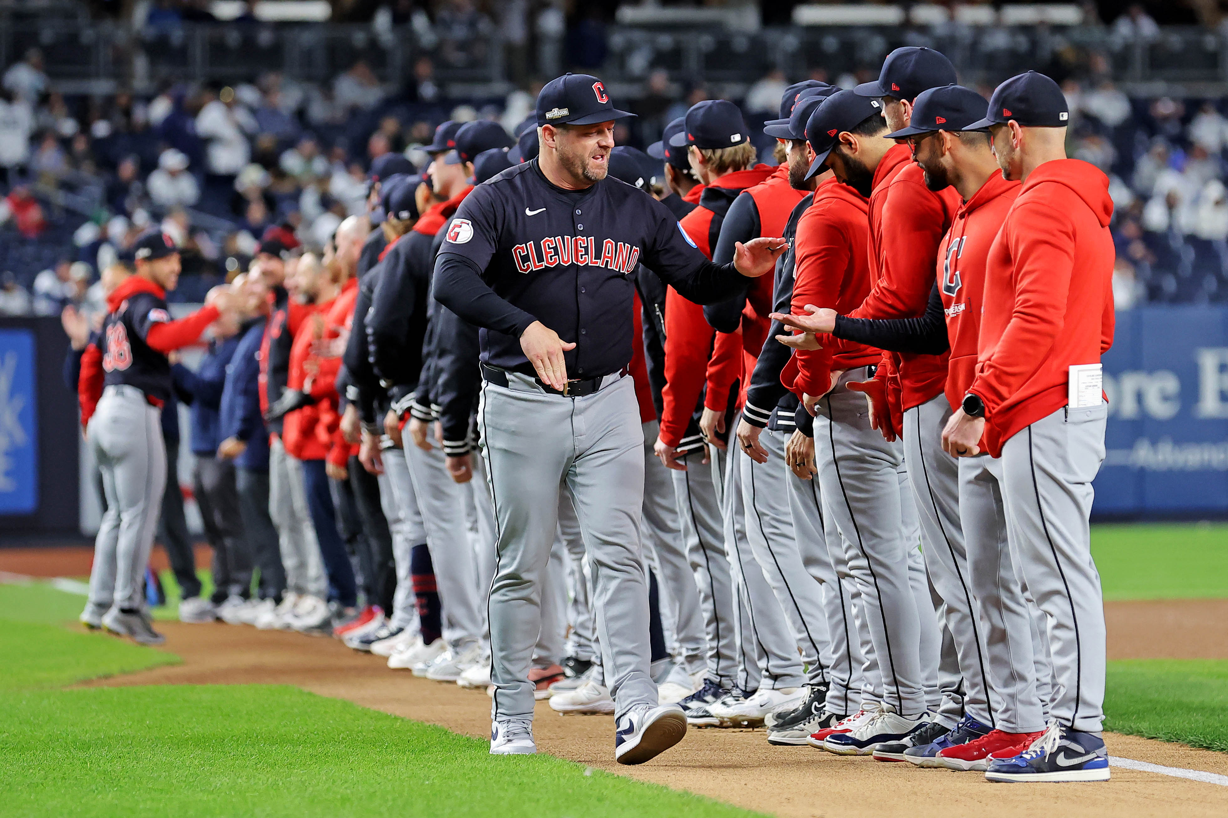 Guardians' Stephen Vogt, Brewers' Pat Murphy win Manager of the Year |  Reuters