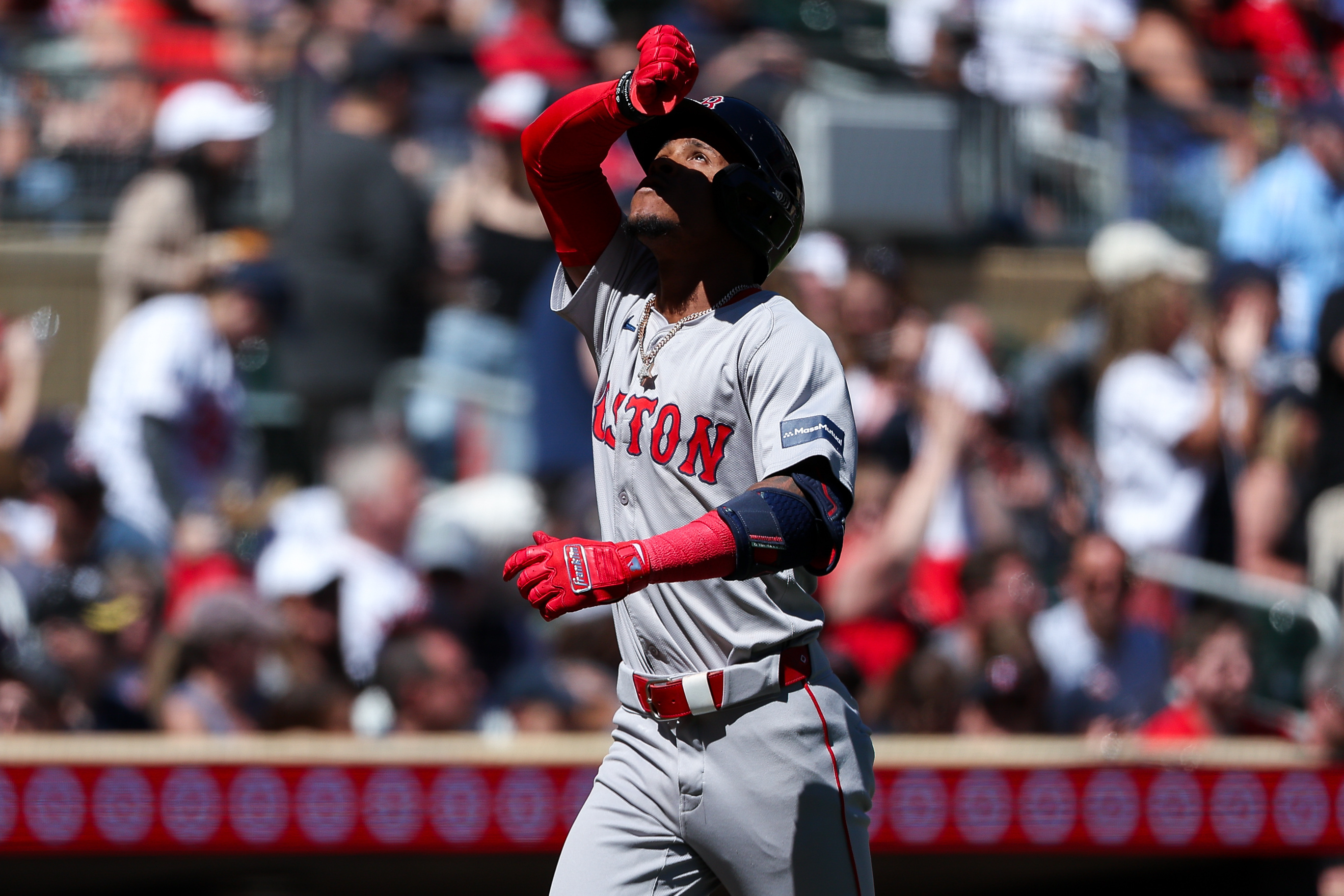 Red Sox snap Twins' 12-game winning streak | Reuters