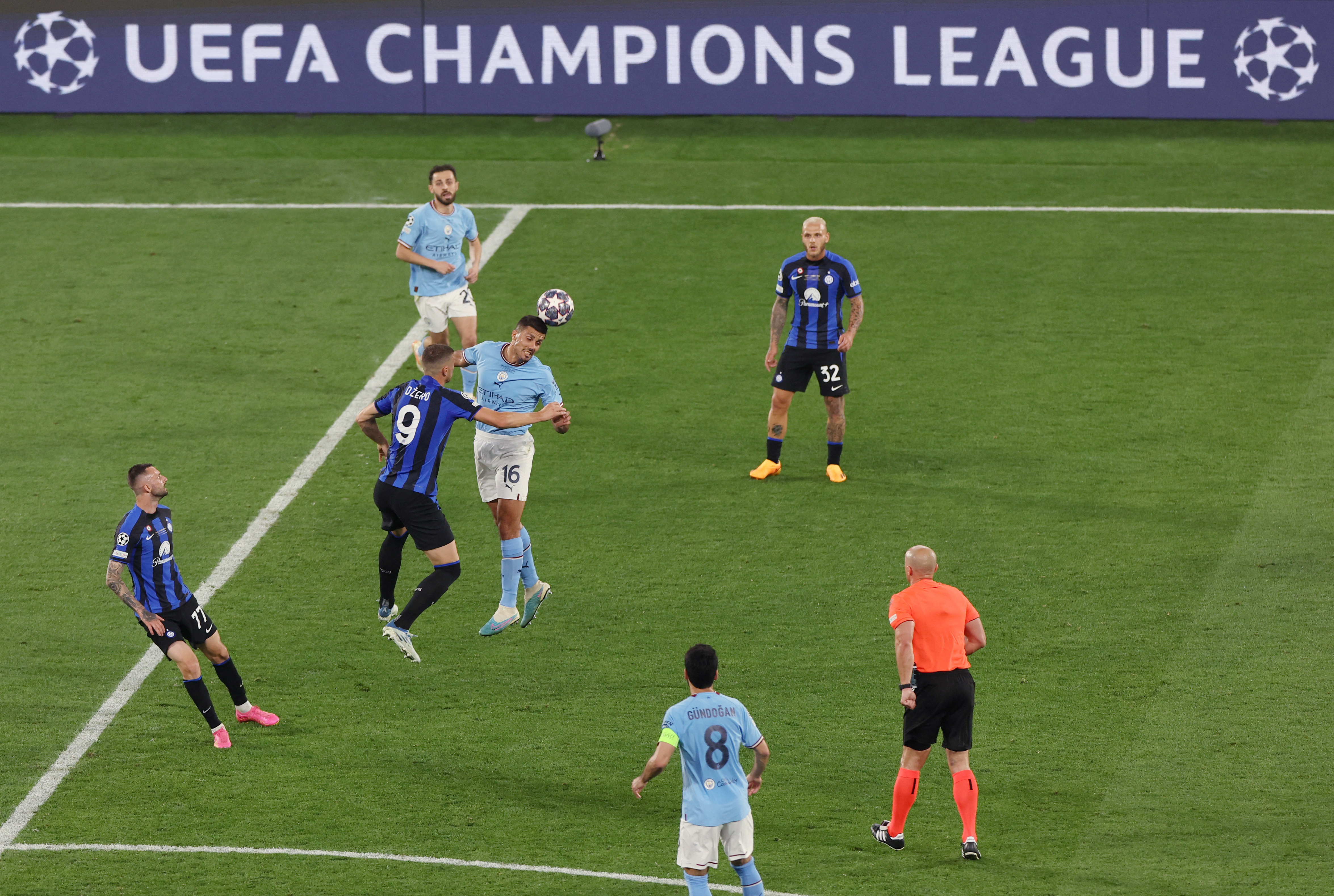 Manchester City beat Inter Milan in Champions League final