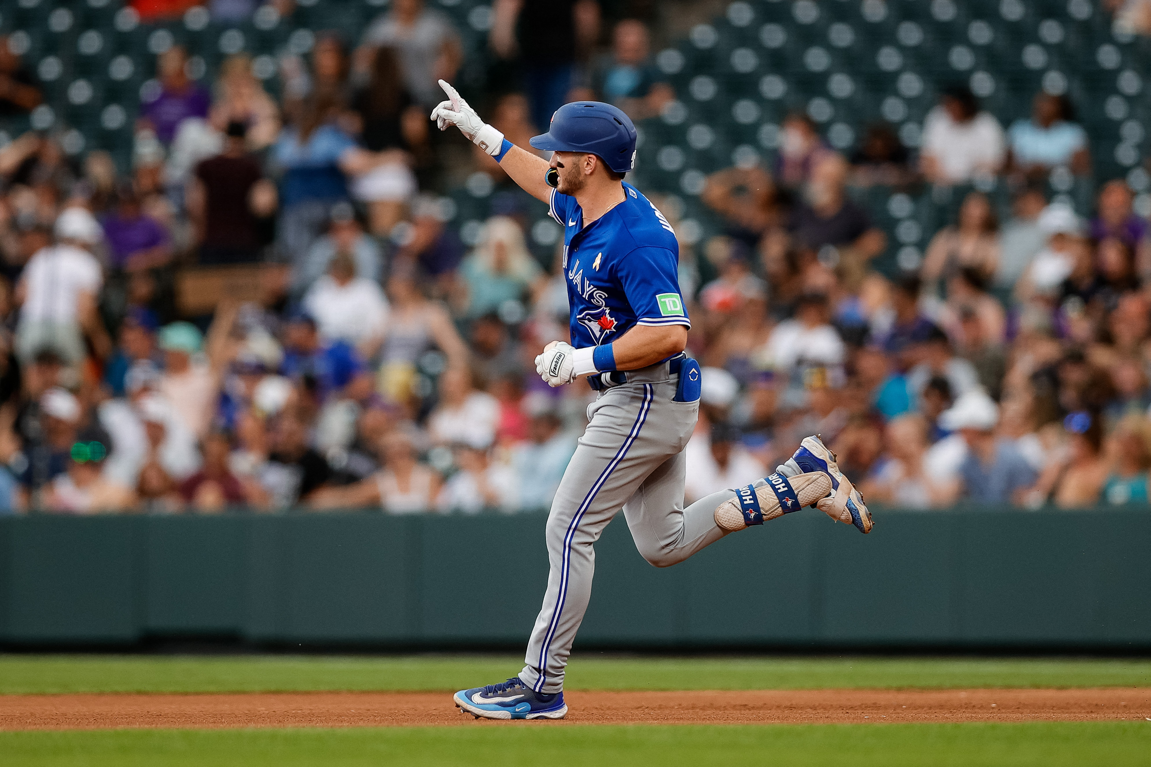 Spencer Horwitz helps Blue Jays slide past Rockies