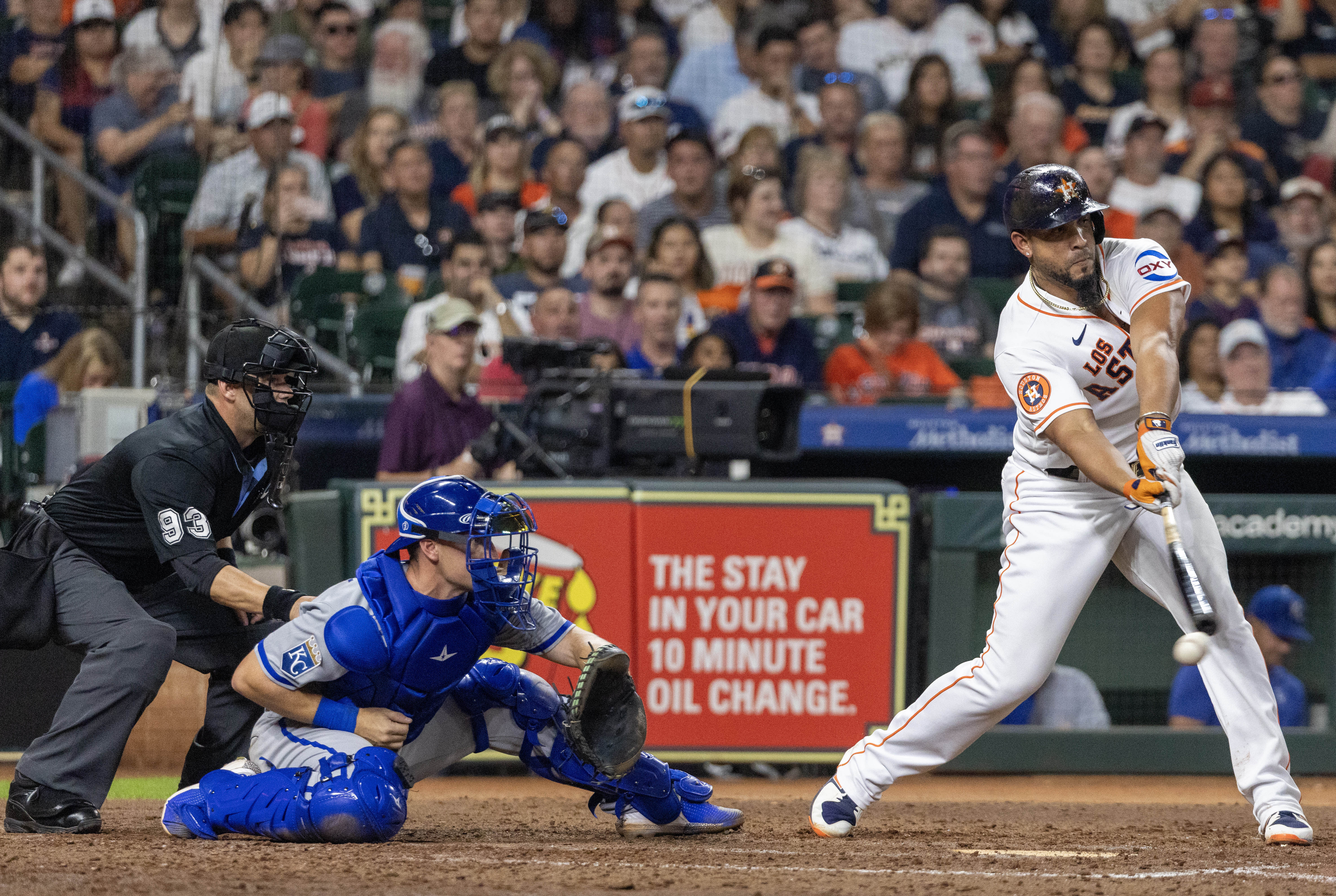 Hot Royals hand Astros another damaging setback