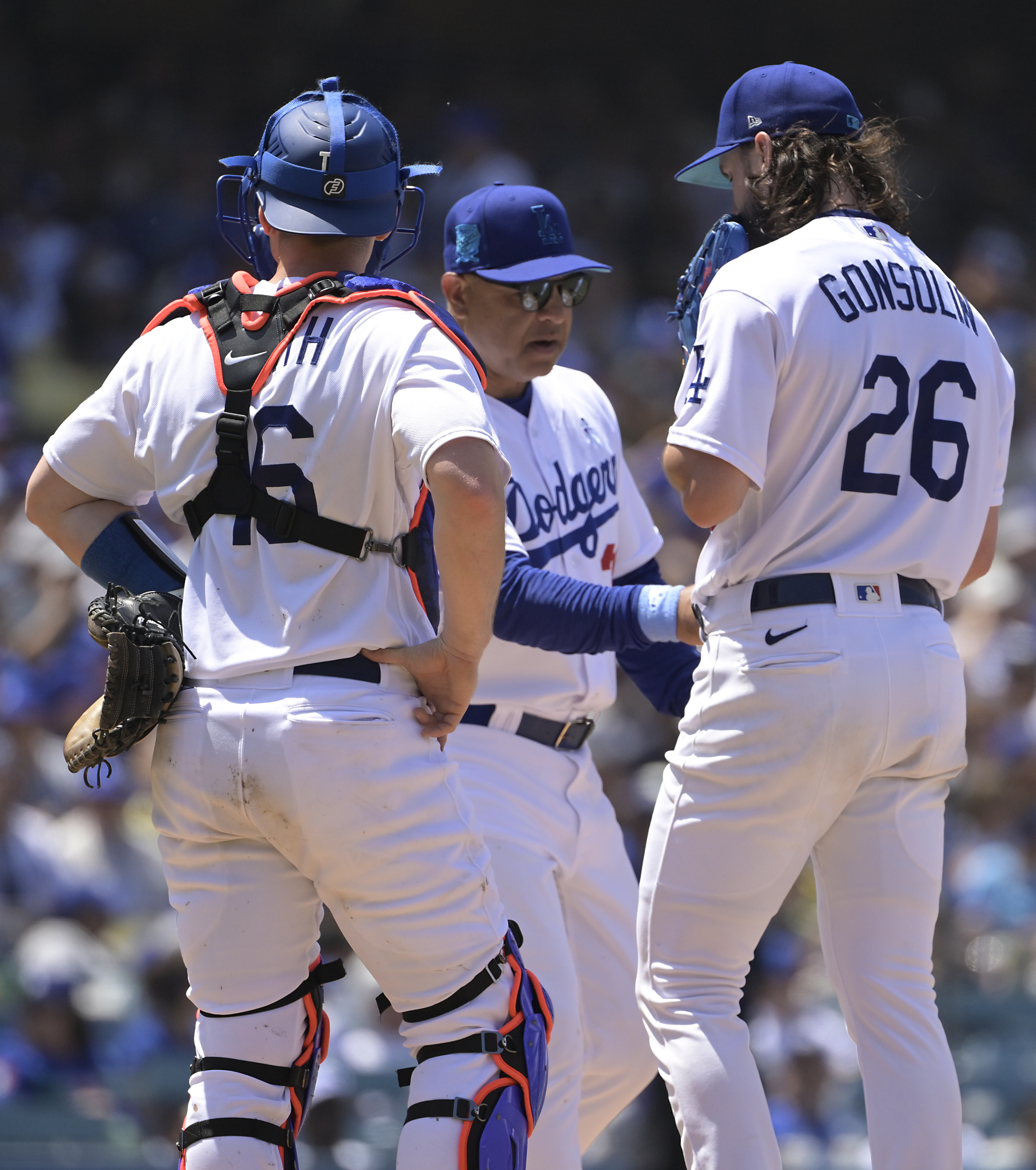 Logan Webb helps SF Giants complete sweep of Dodgers in 7-3 win