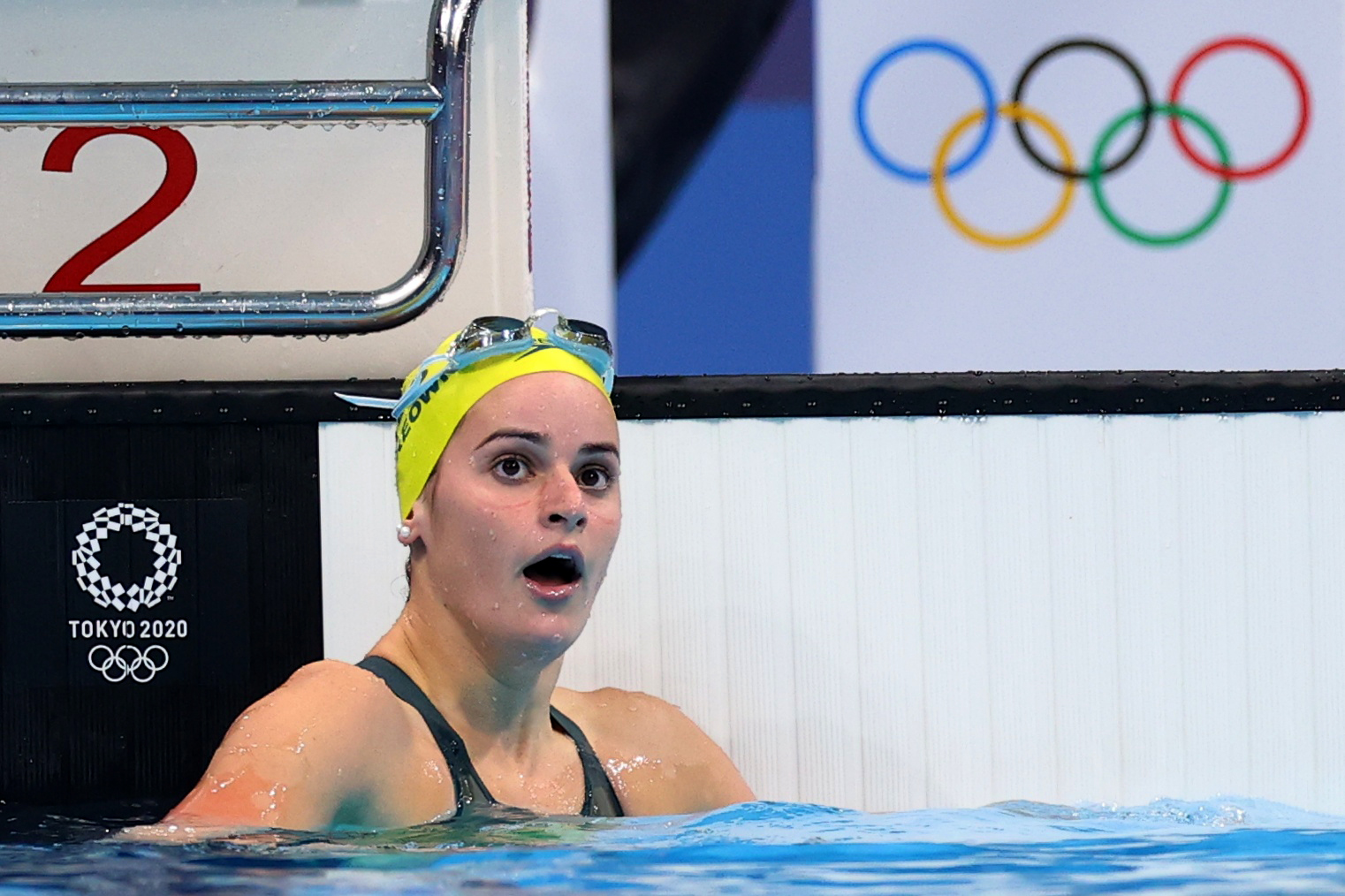 Swimming-Australian McKeown wins women&#39;s 200m backstroke gold | Reuters
