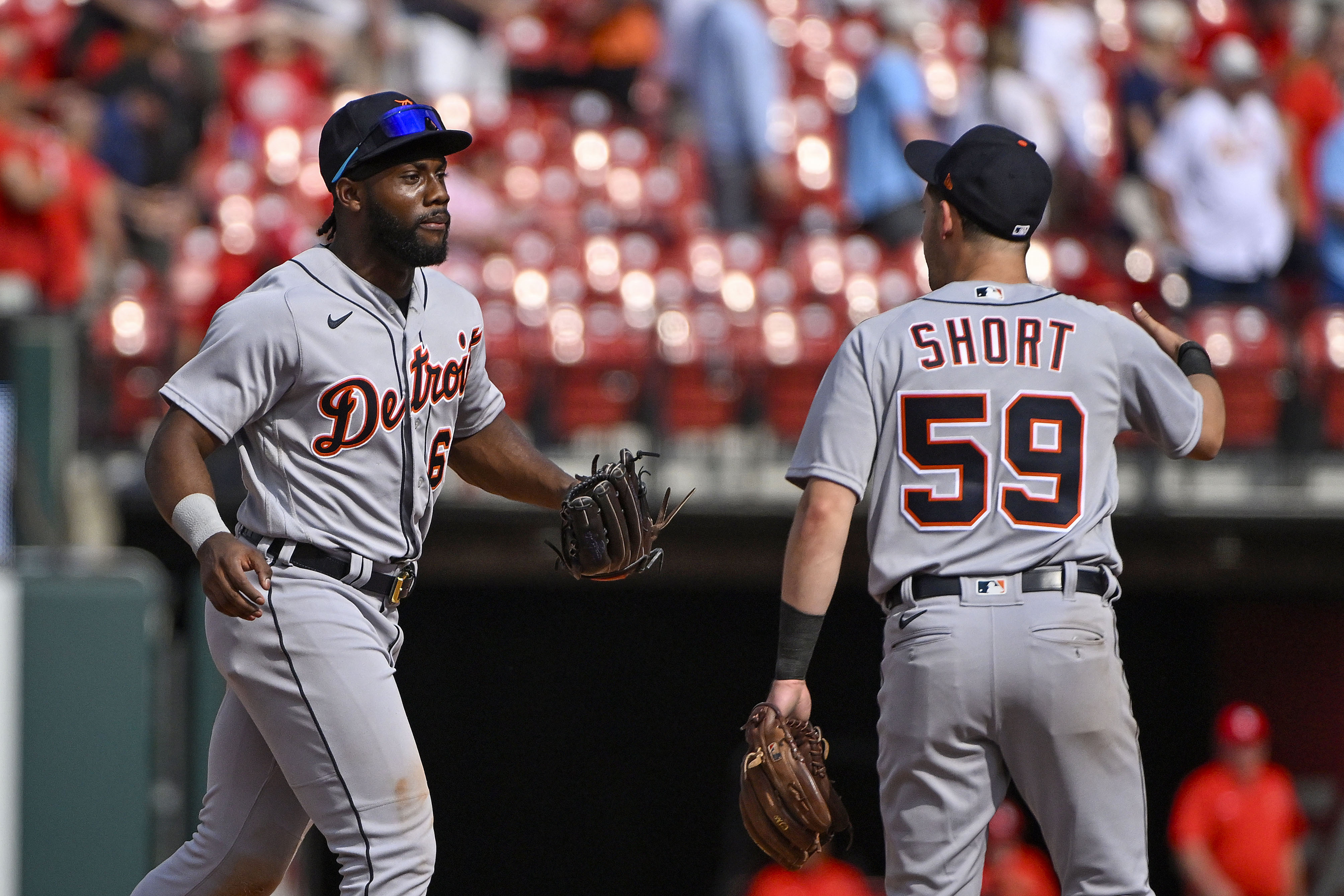 Tigers come back to beat Cardinals in 10 innings