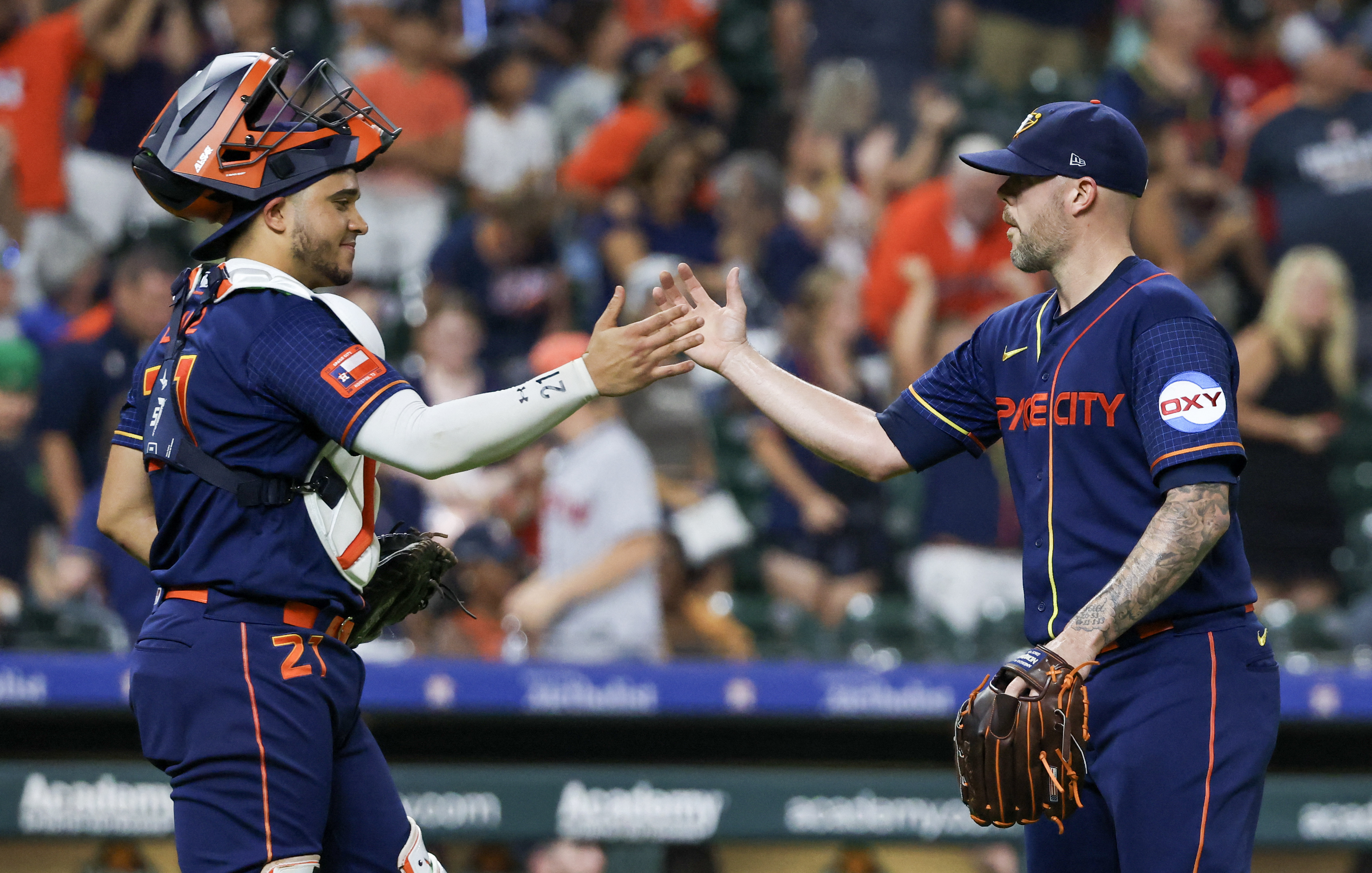 Astros beat Guardians 7-3