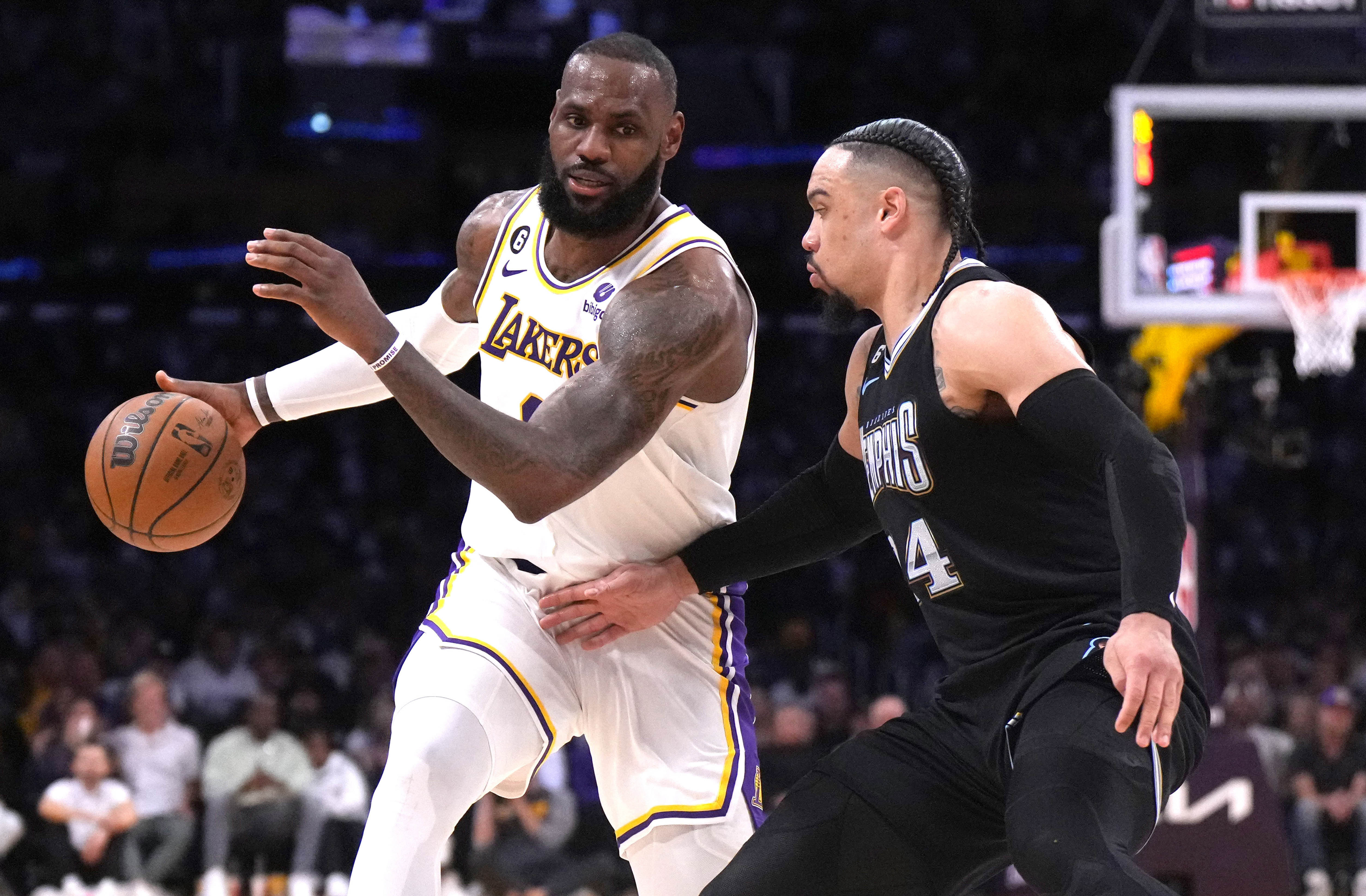LeBron James Makes History & Leads Lakers To The