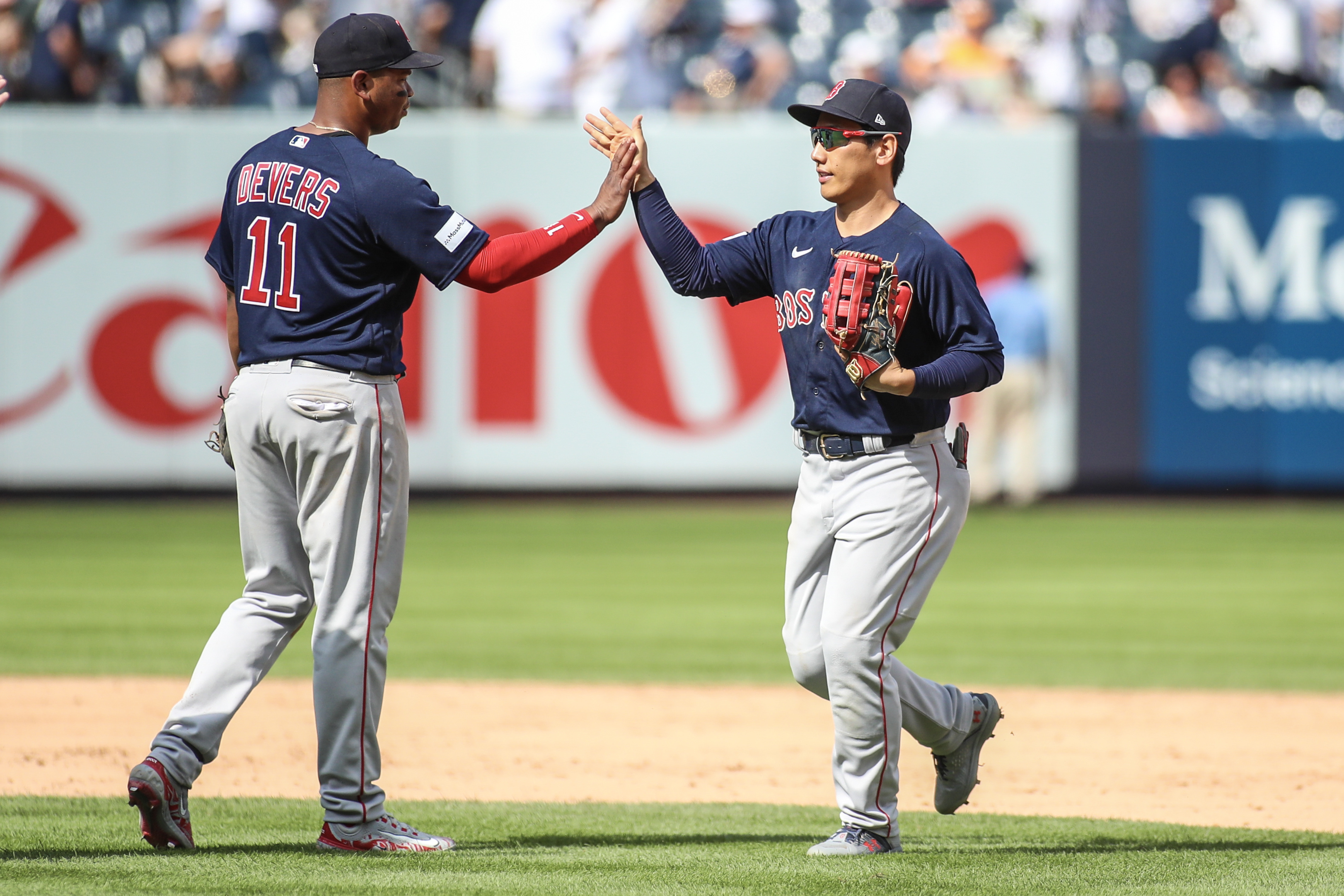 Red Sox beat Yankees 8-1 behind Luis Urias grand slam