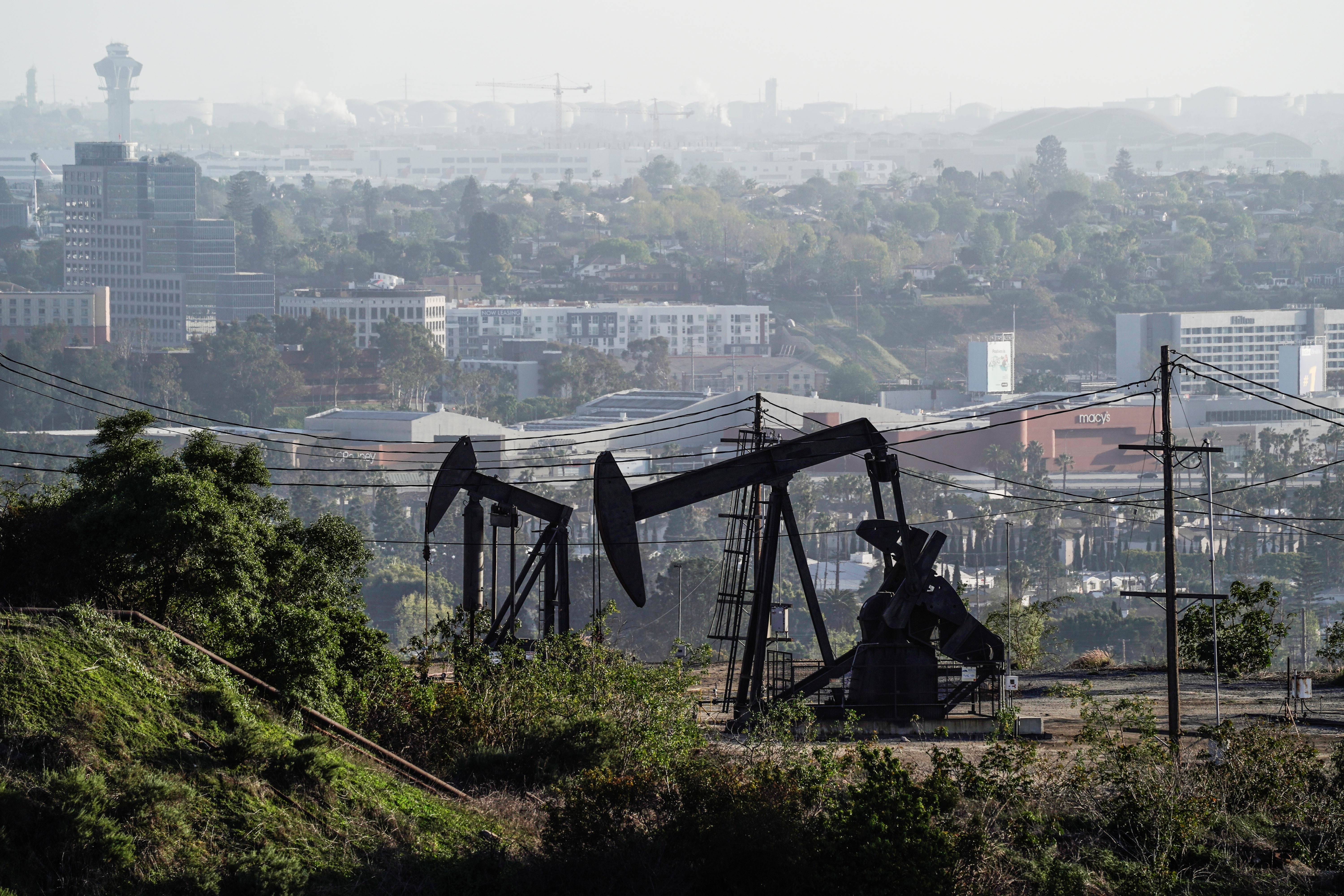 Inglewood Oil Field in Los Angeles County