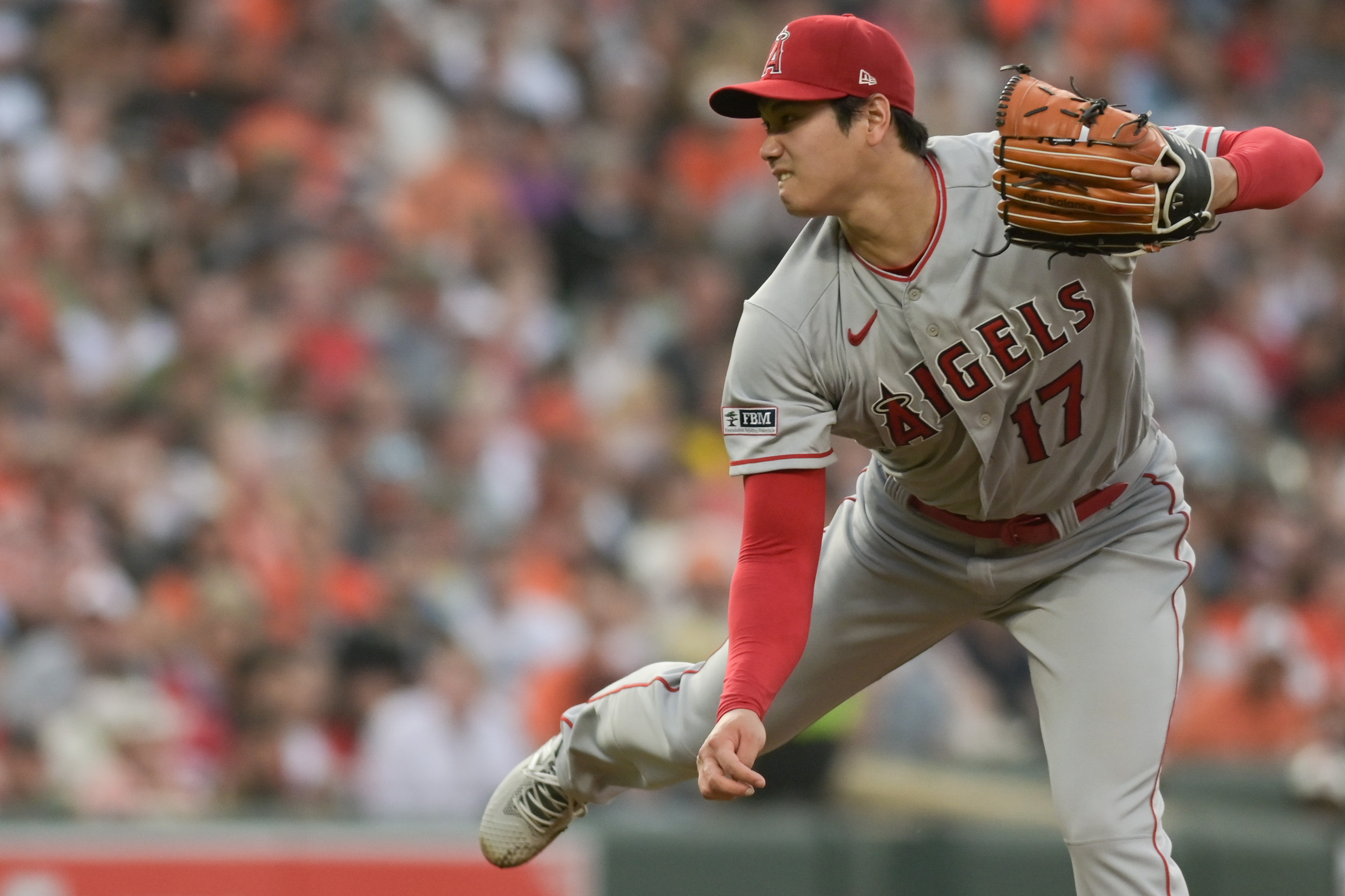 Angels' Shohei Ohtani goes 4-for-5, throws 7 innings to beat O's