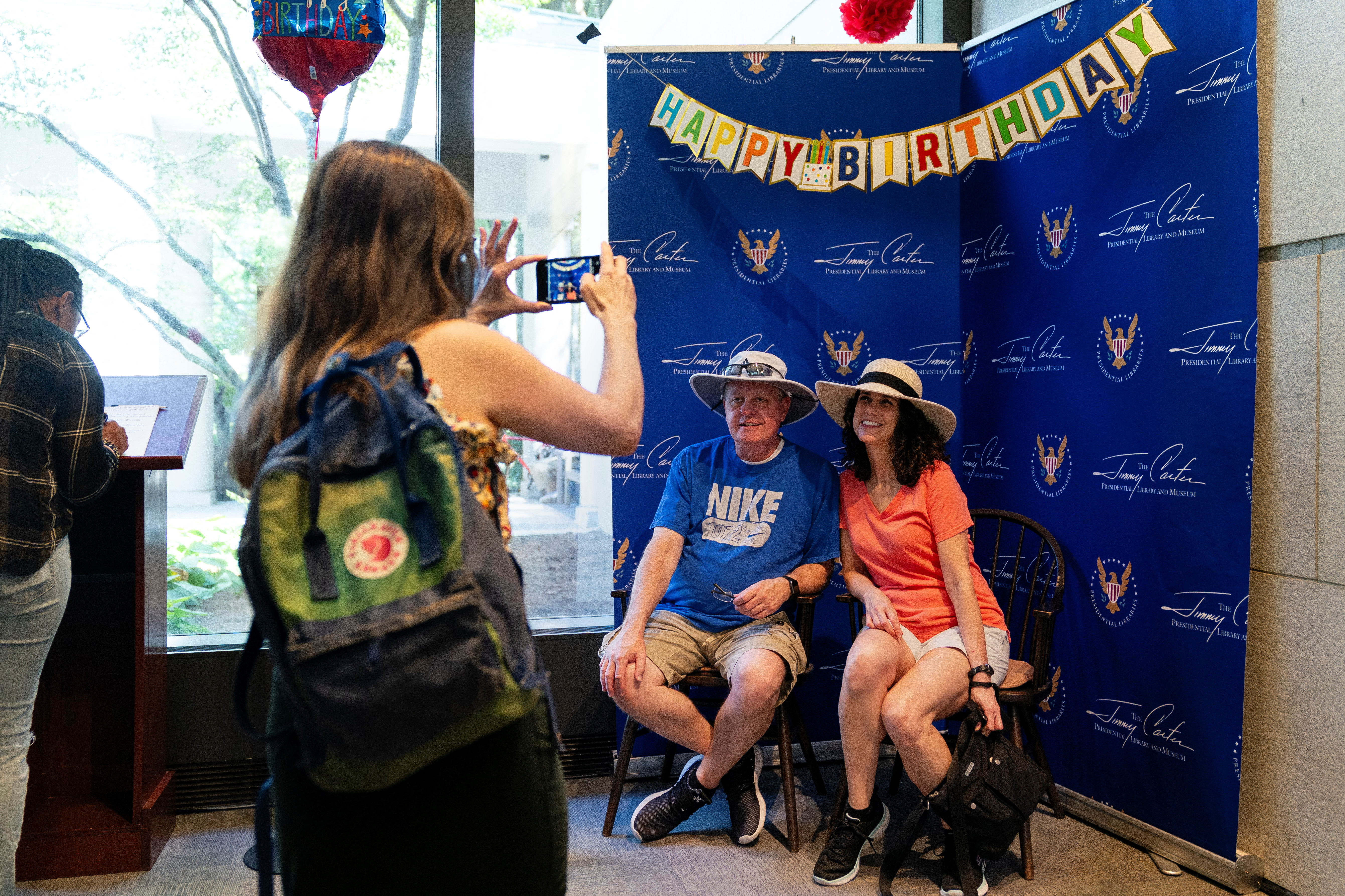 Carter appears at peanut festival ahead of his 99th birthday - Los